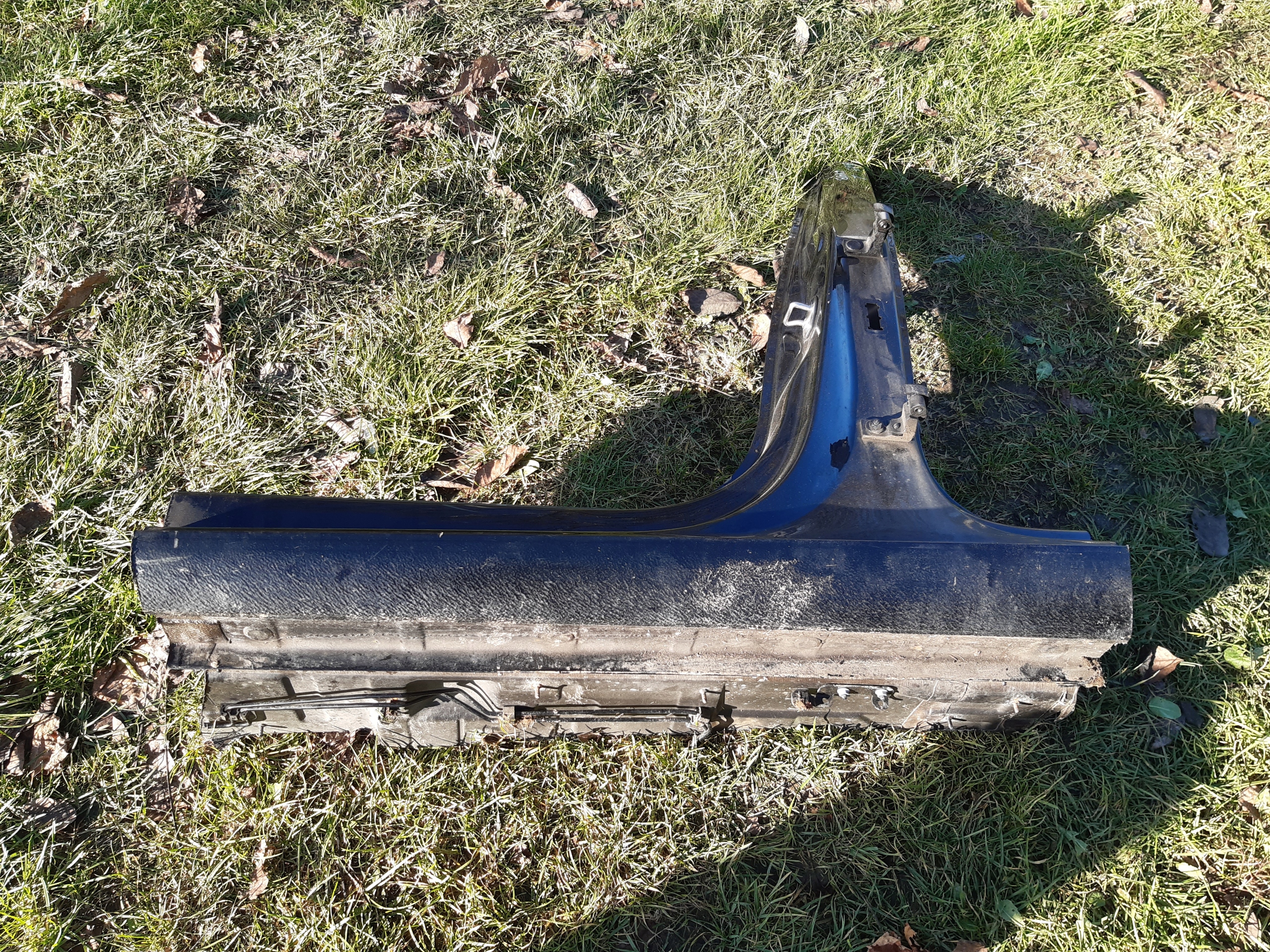 pillar threshold left Audi A4 B9 2015r