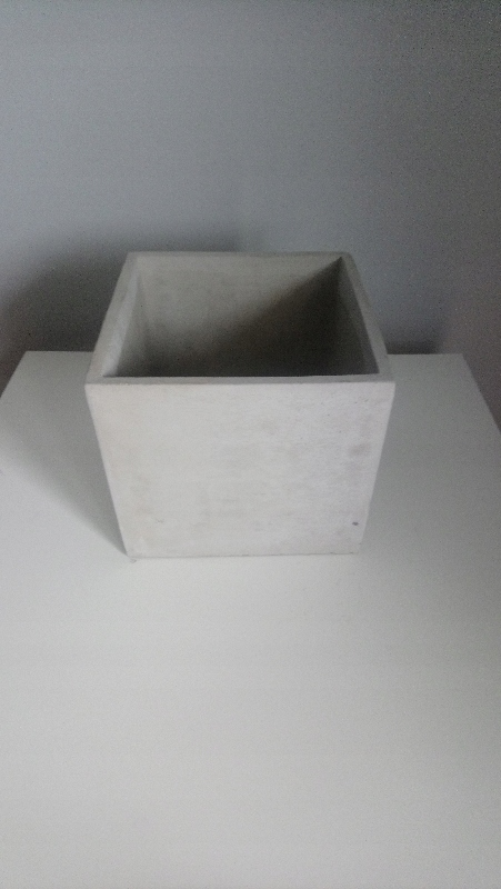 

Osłonka sześcian 16x14 imitacja betonu