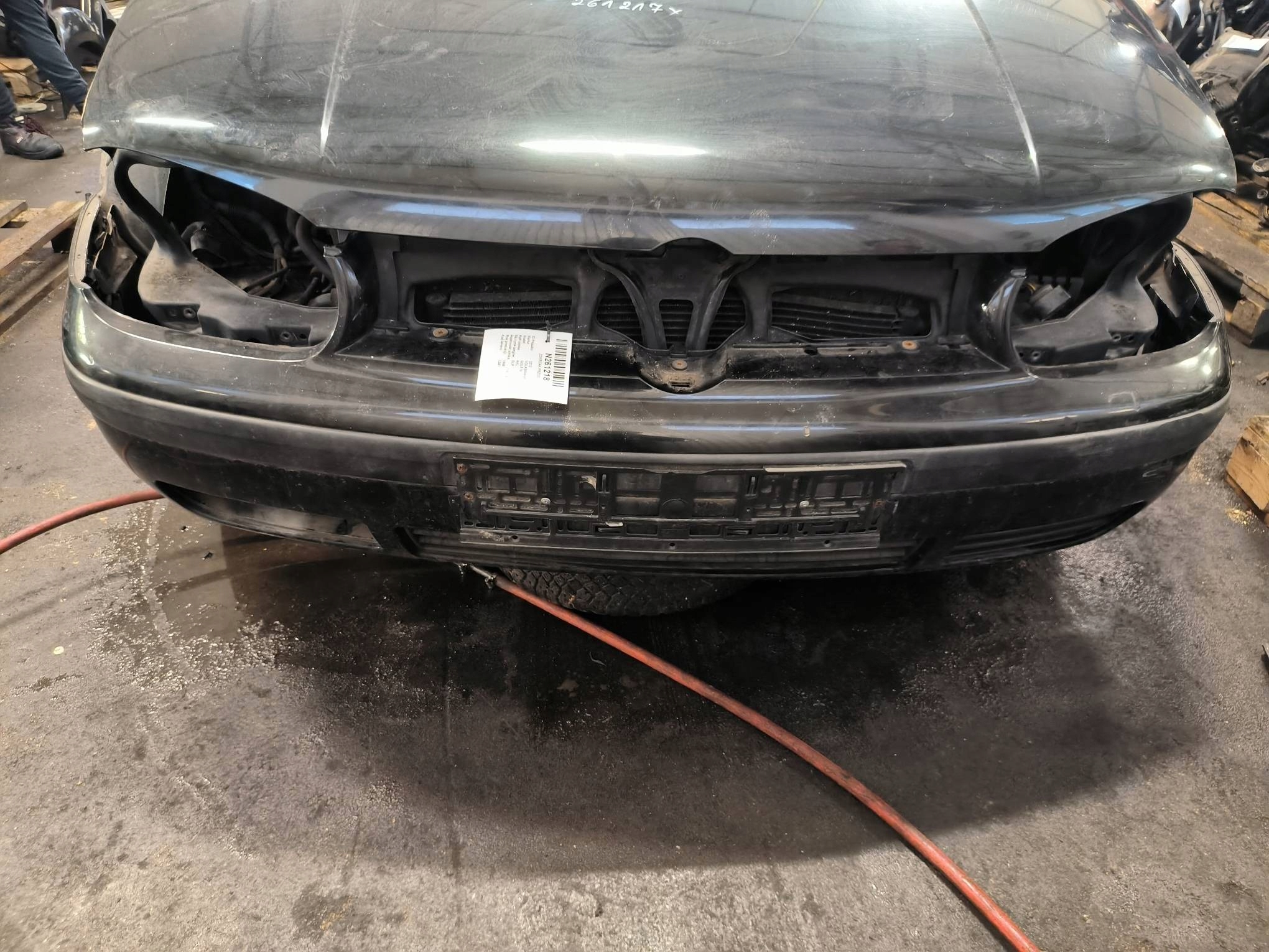 bumper front L041 VOLKSWAGEN GOLF IV