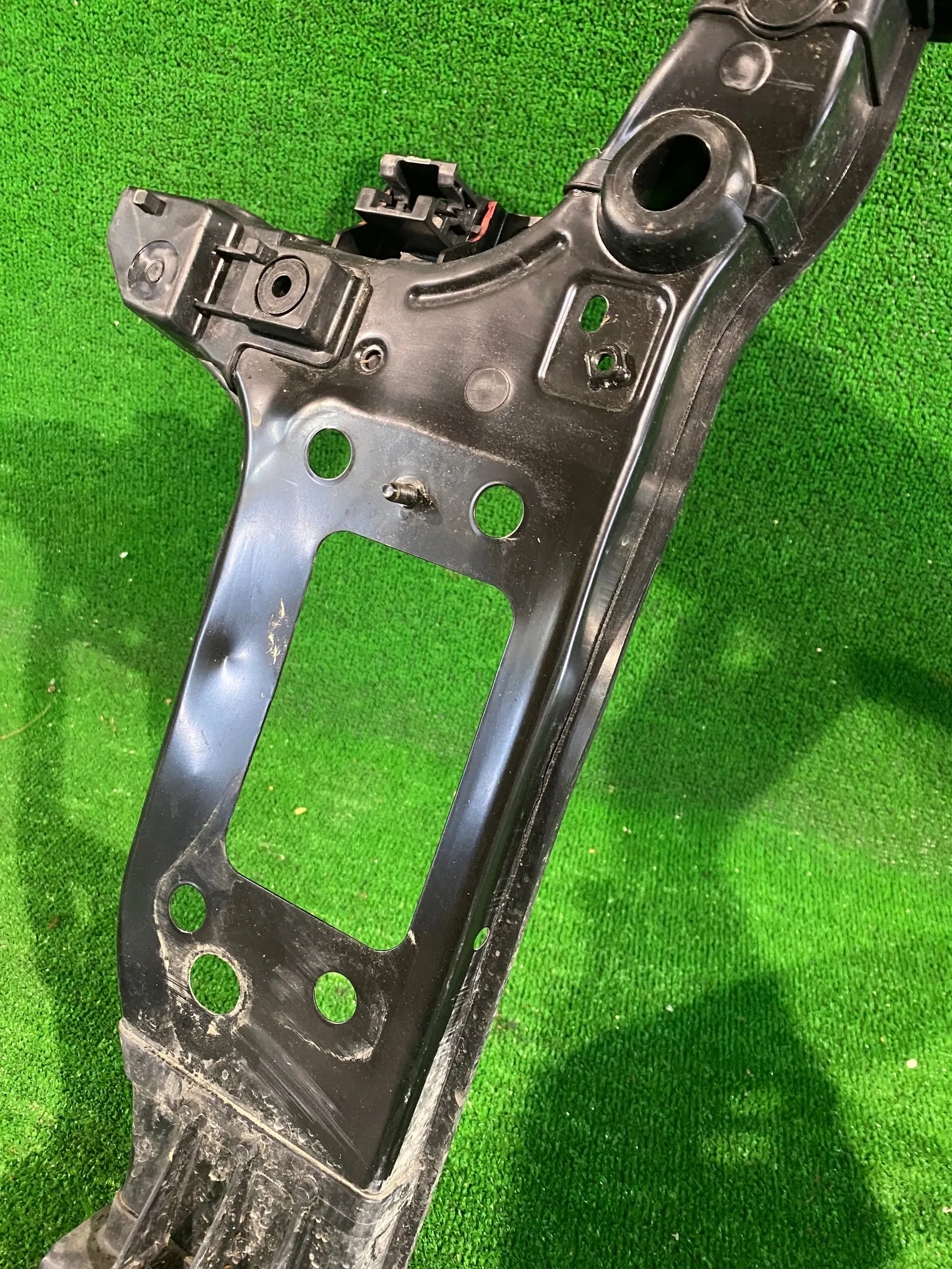 support panel for radiators front pillar iron KIA PICANTO III
