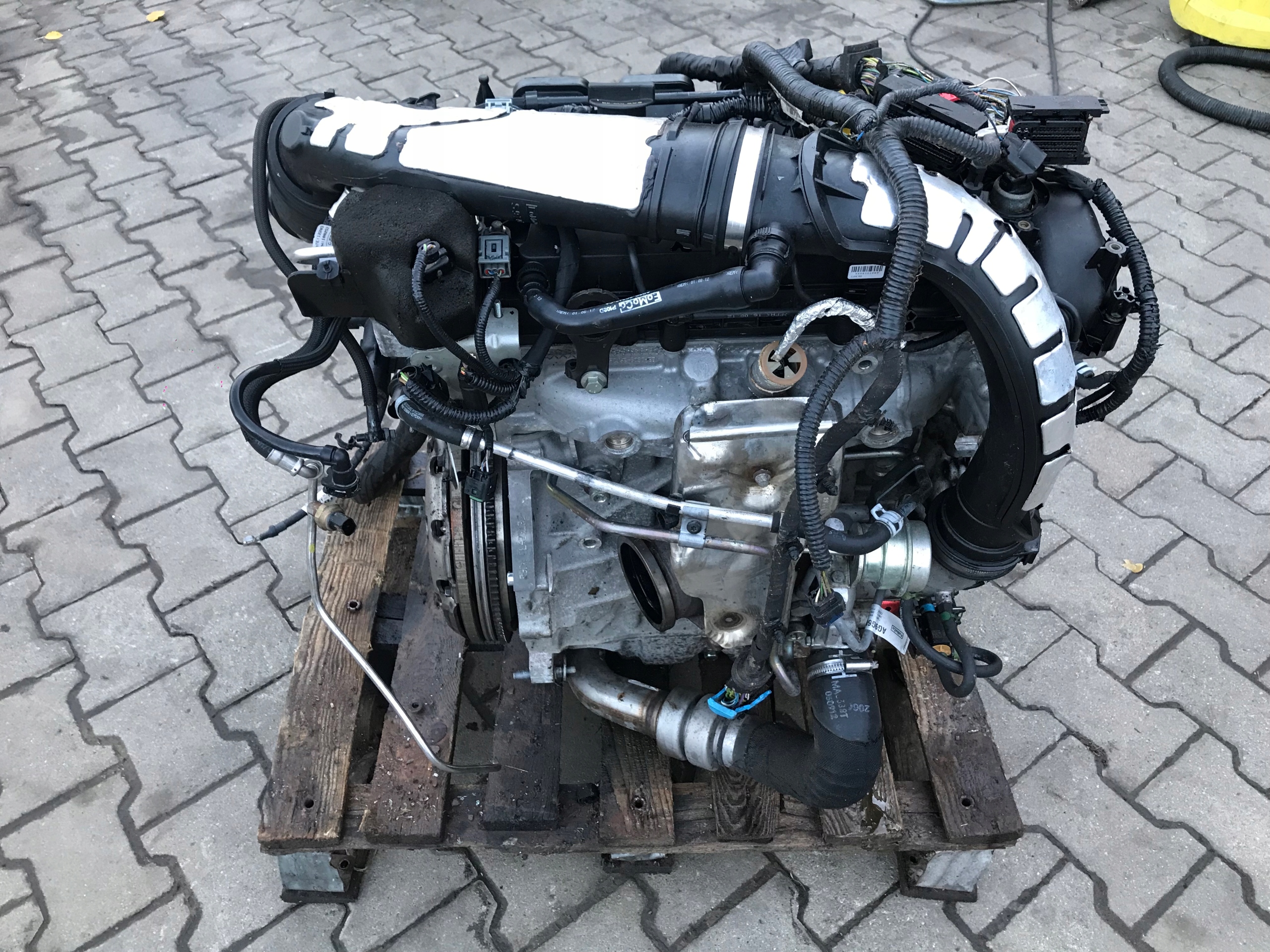 FORD FOCUS MK3 ST 2.0 ECOBOOST SILNIK KOMPLETNY R9DA 96TKM Typ silnika benzynowy