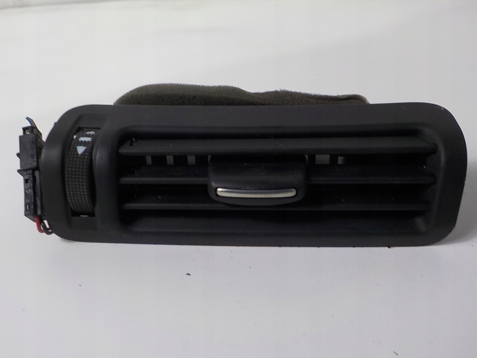 AUDI A4 B7 S-LINE grid air conditioning devices right left rear part rear 4F0819384