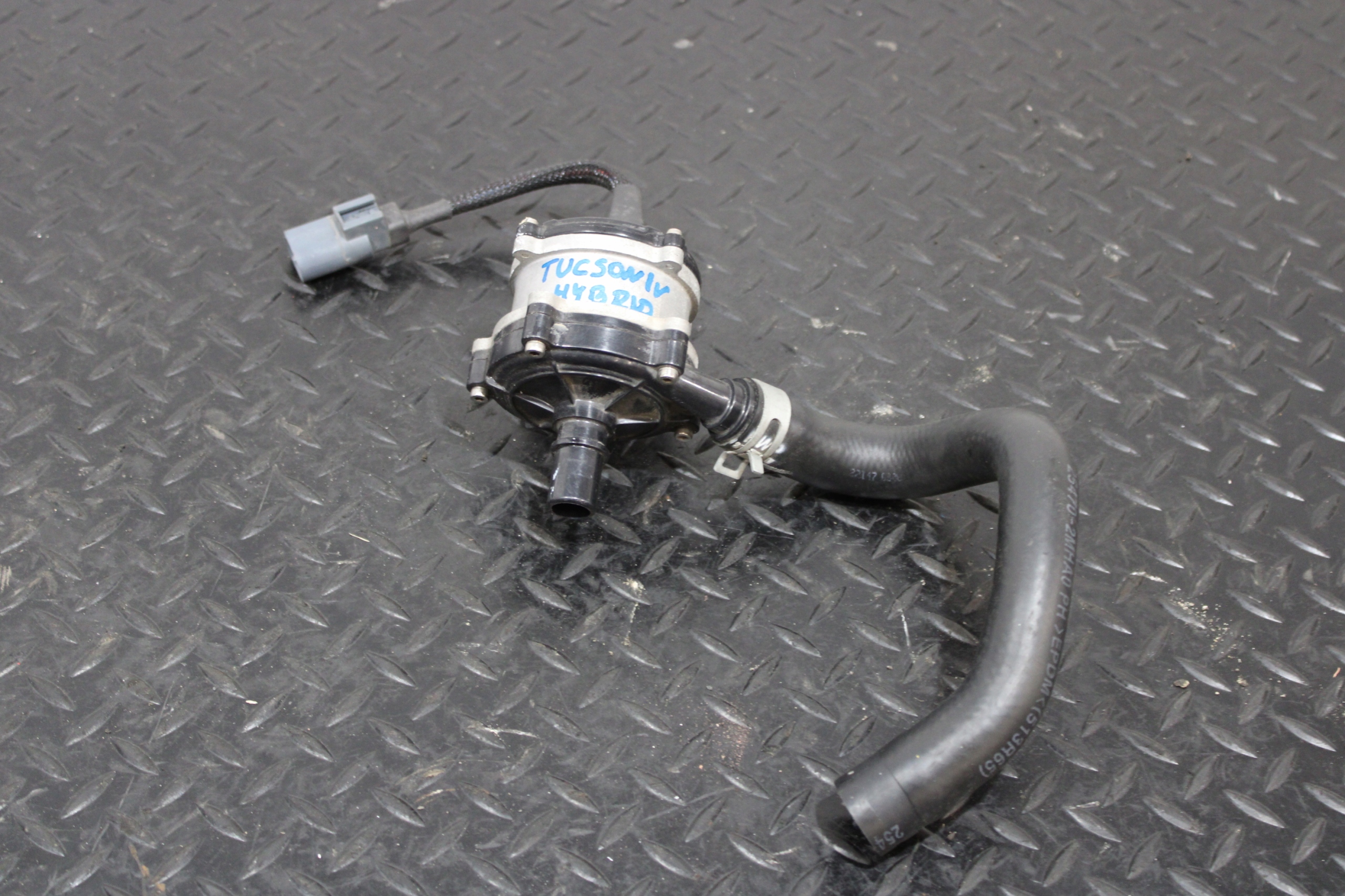 pumpa cirkulacije vode HYUNDAI TUCSON IV 4 25160-2MHX1