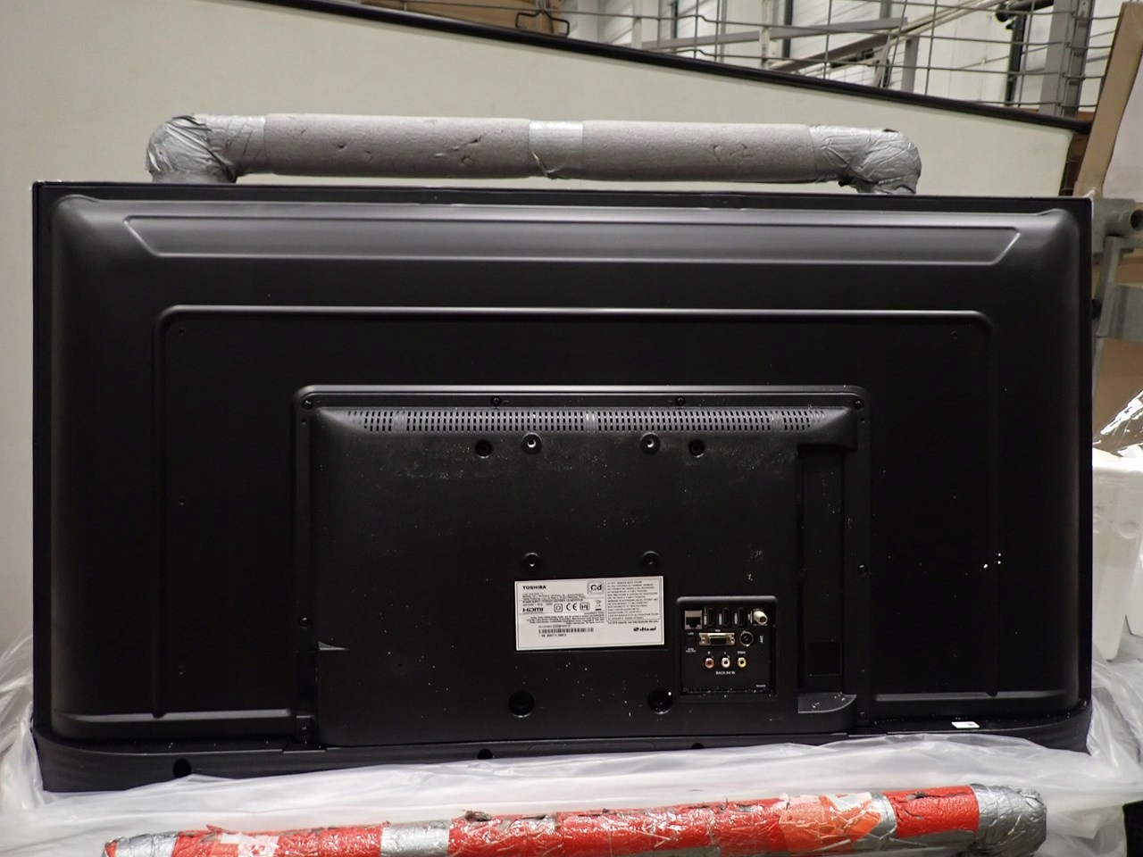 Telewizor TOSHIBA 43UA2063DG UHD AndroidTV-Uszkodzony Typ telewizora LED