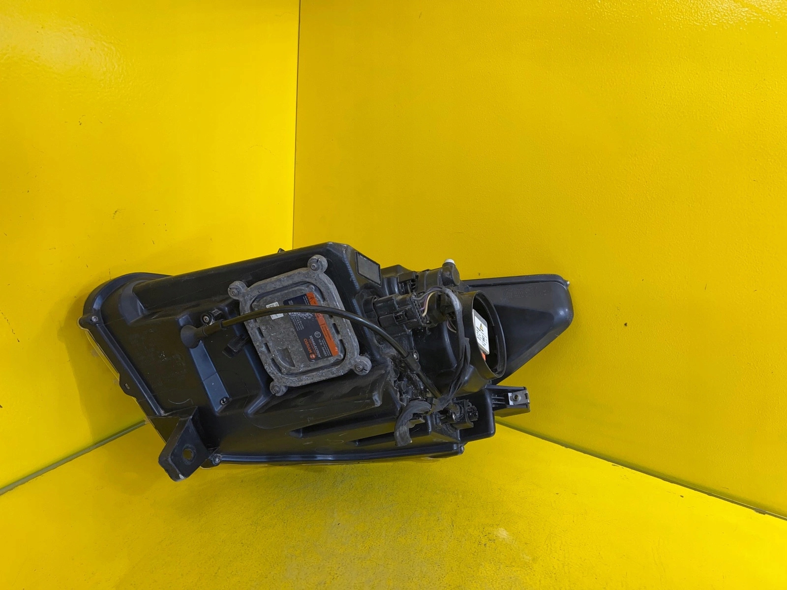light right front FORD MUSTANG 14-17 XENON