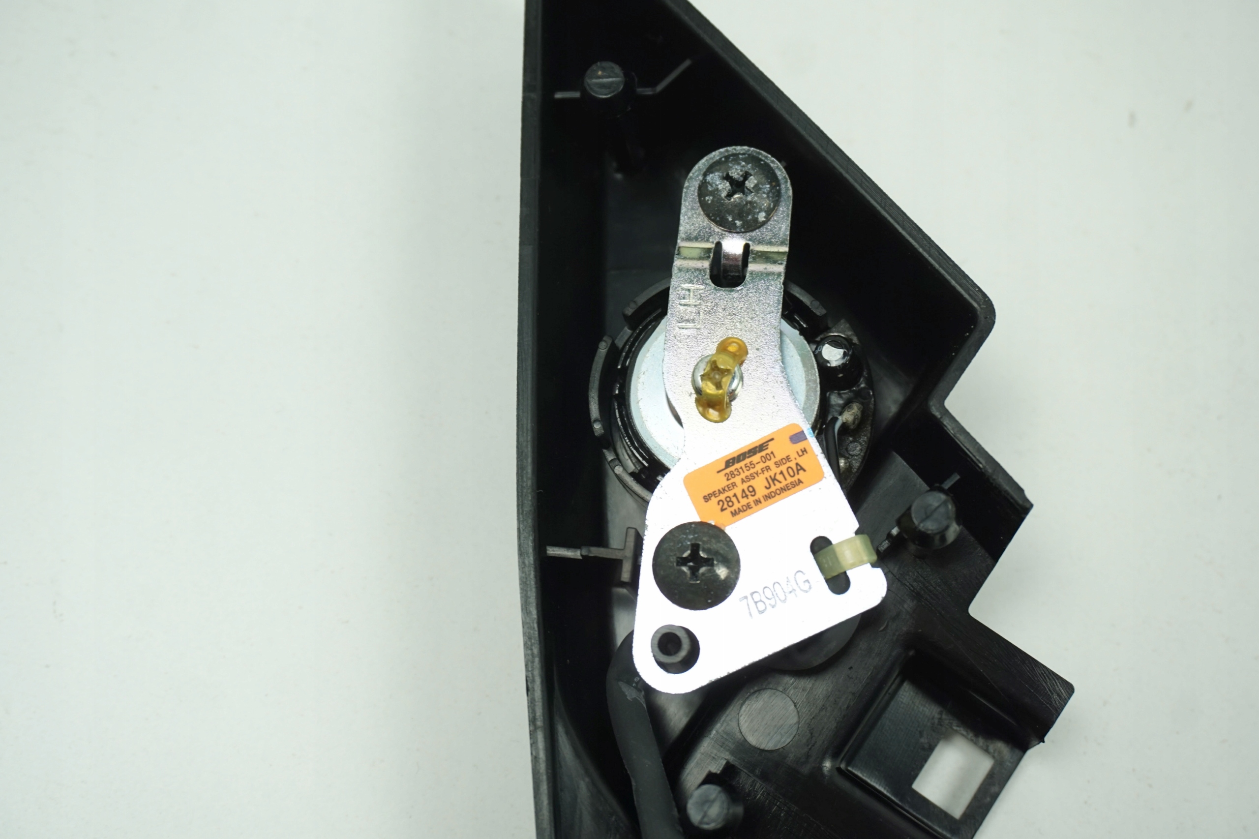 Trojkat Oslona Lewa Nissan GTR R35 80293 JF00A Weight with packaging 0 5 kg