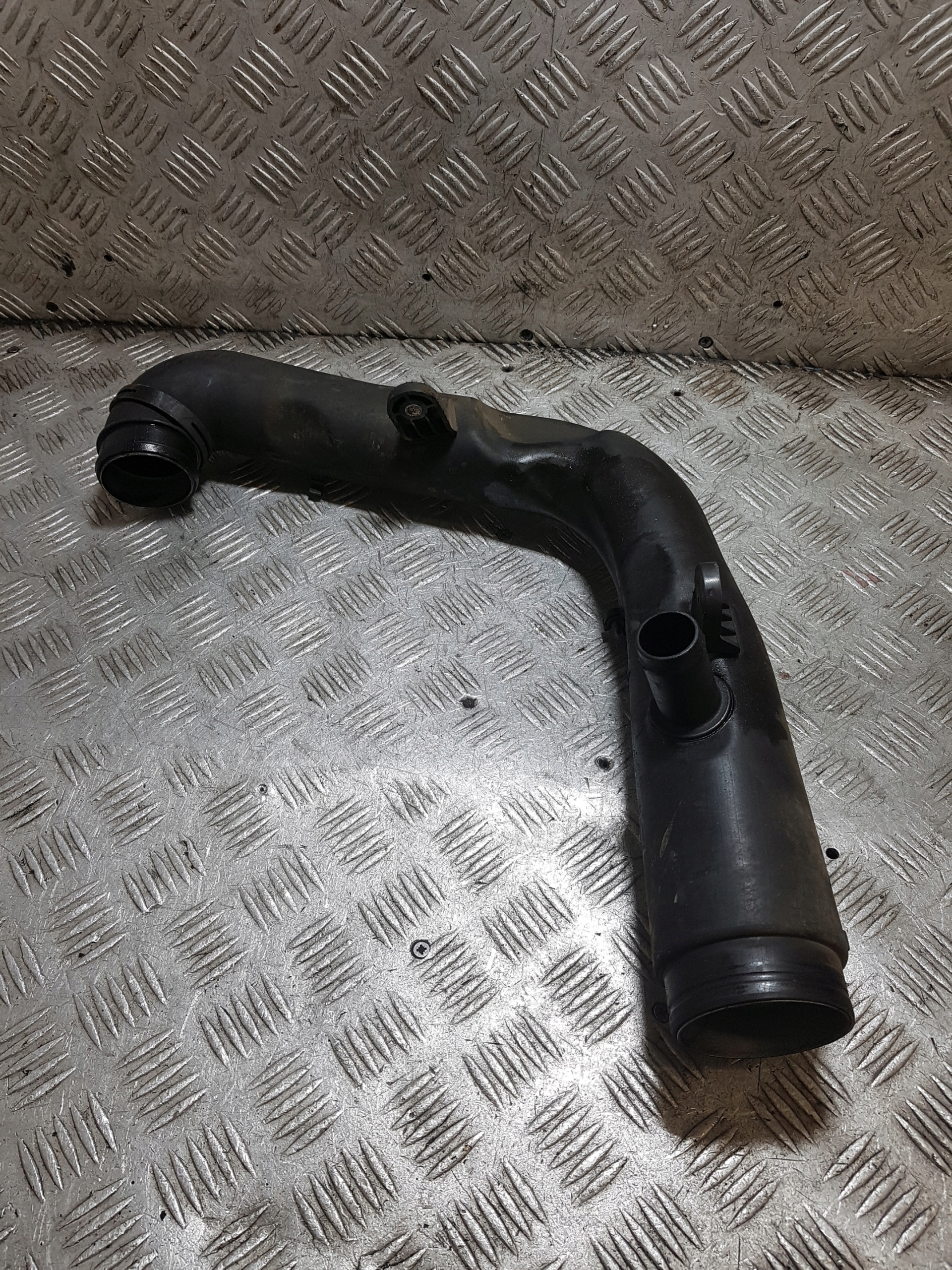 rohr Schlauch intercooler turbo VOLKSWAGEN GOLF 5 1K0129654AA