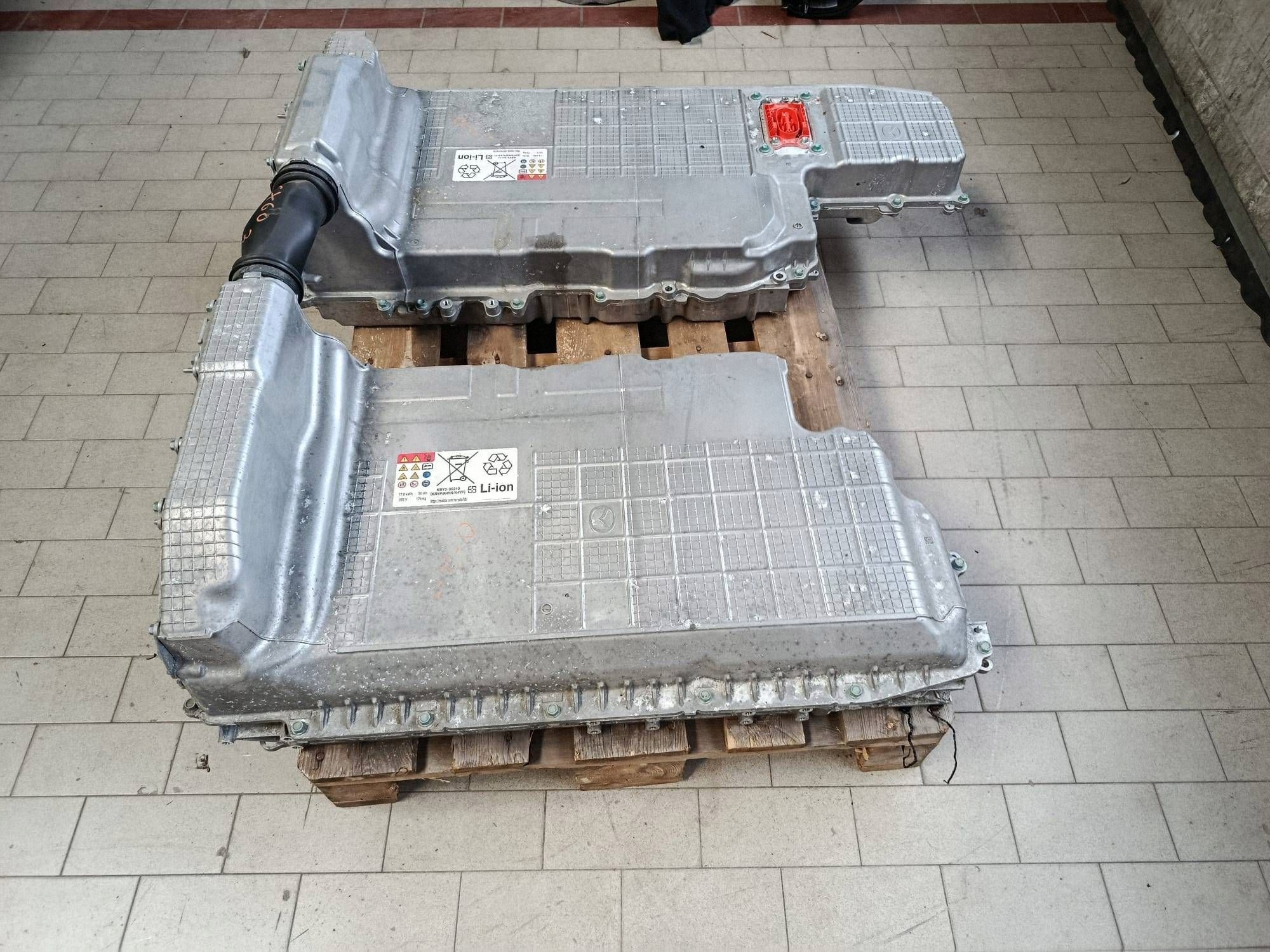 Bateria trakcyjna HEV/EV Mazda CX-60 KBY330210 NR2