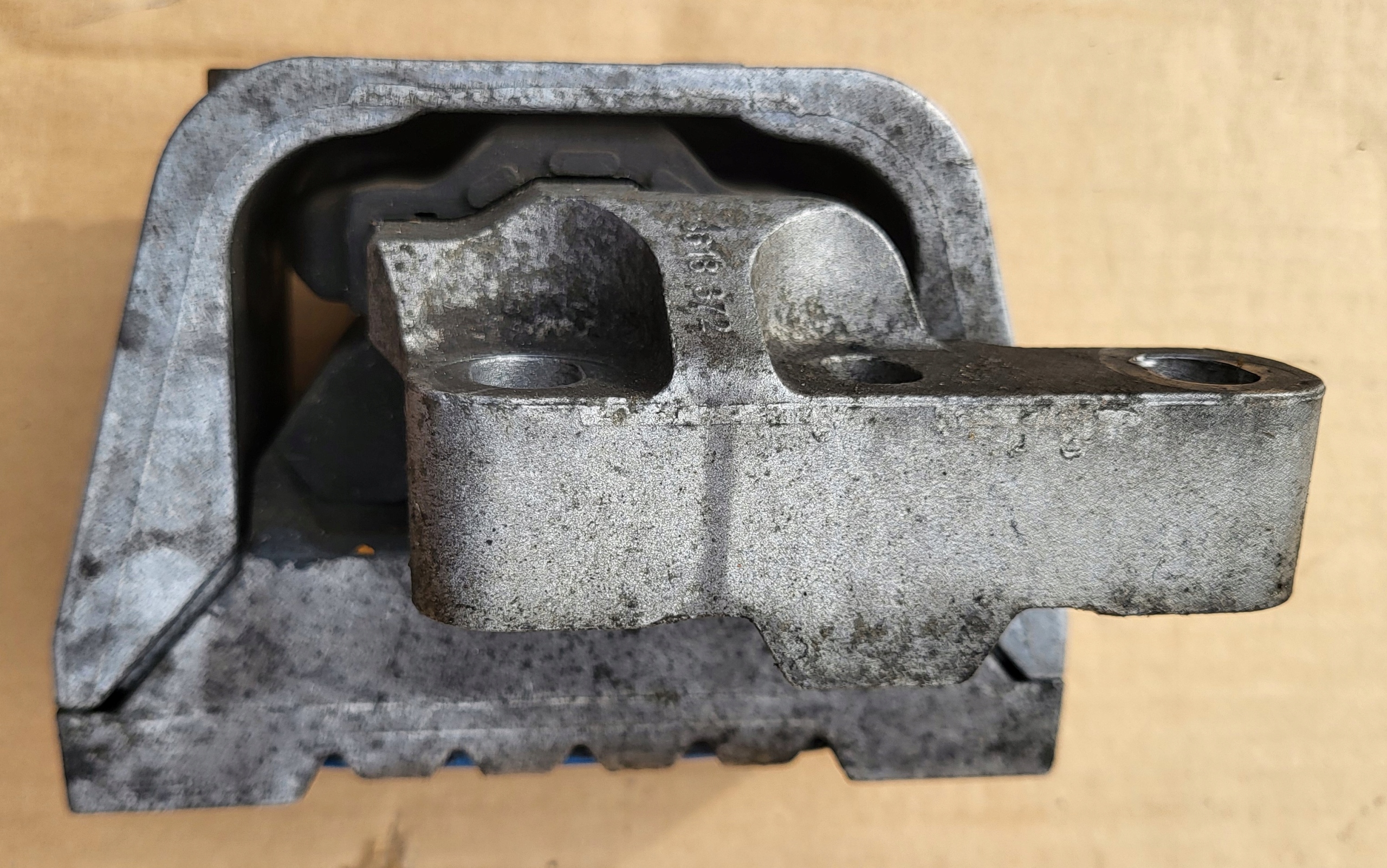 holder engine mount VW GOLF V AUDI SEAT SKODA OE 1K0199262BB 3618372