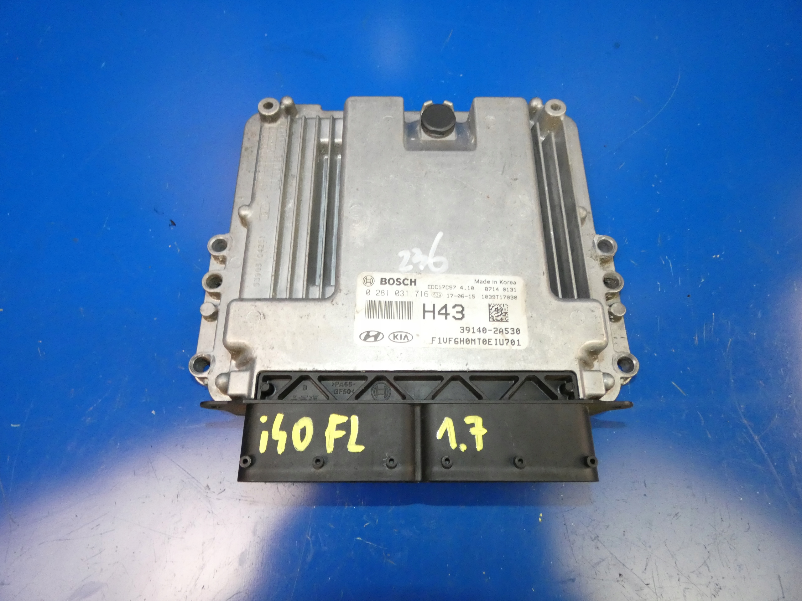 HYUNDAI I40 1.7 CRDI computer control unit of the engine