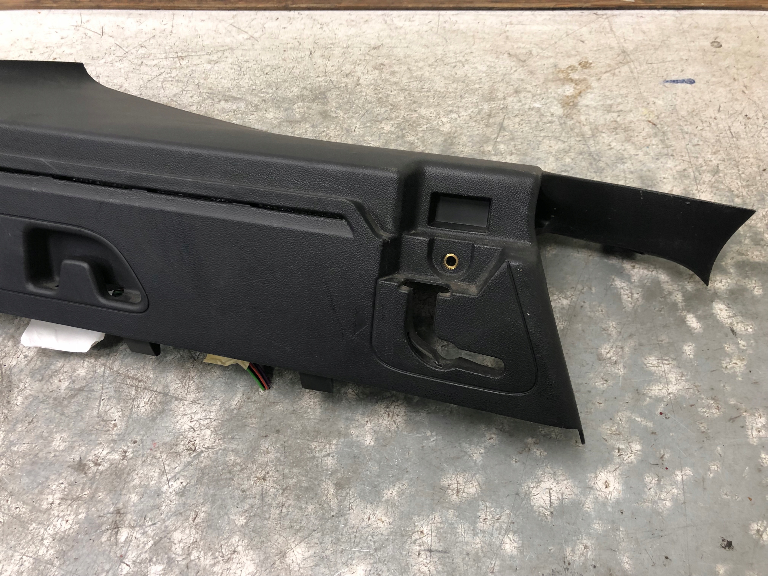 cover PROWADNICA boot left OPEL INSIGNIA B KOMBI 39010367