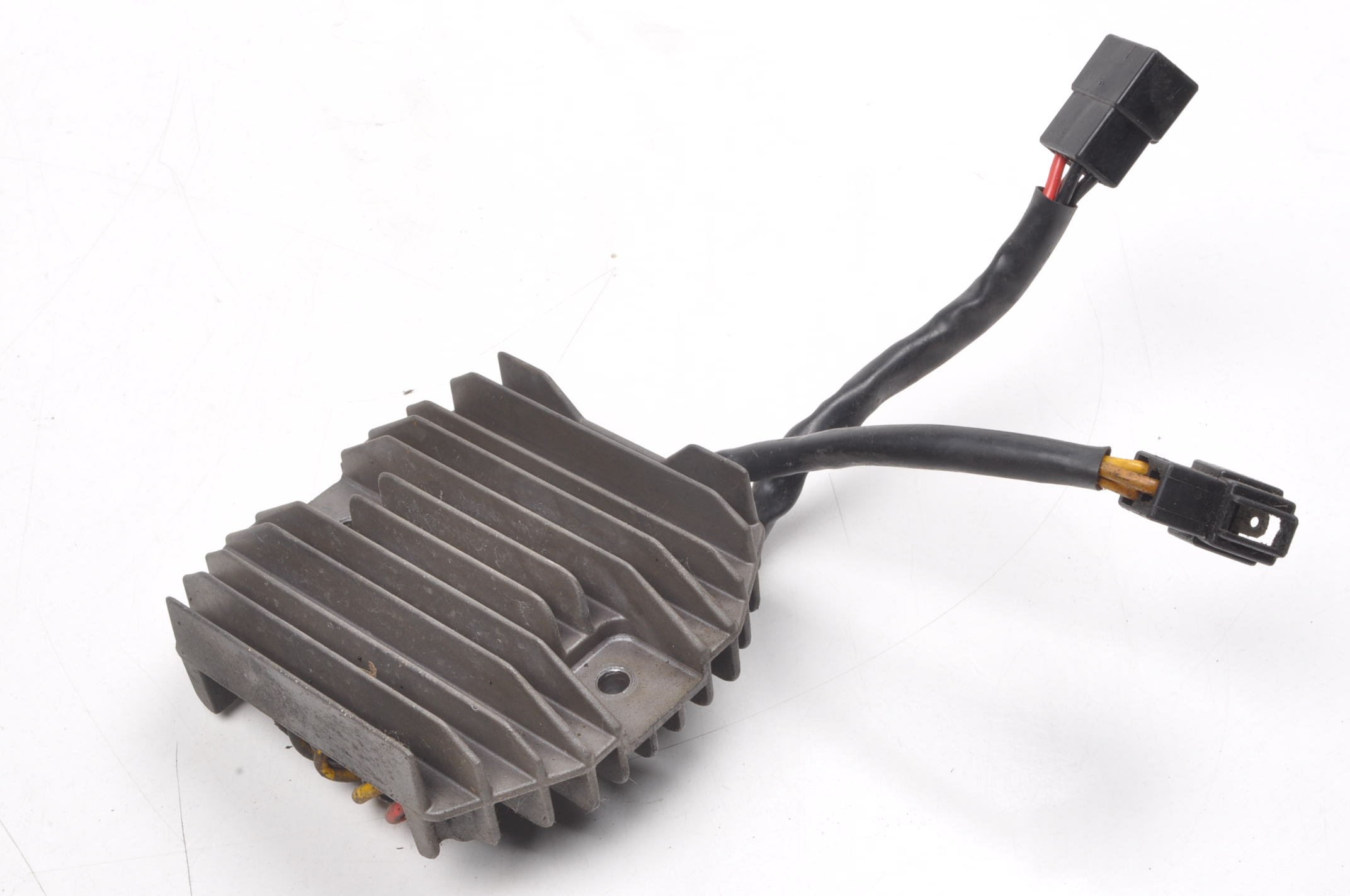 TRIUMPH TIGER 1050 REGULATOR NAPIĘCIA