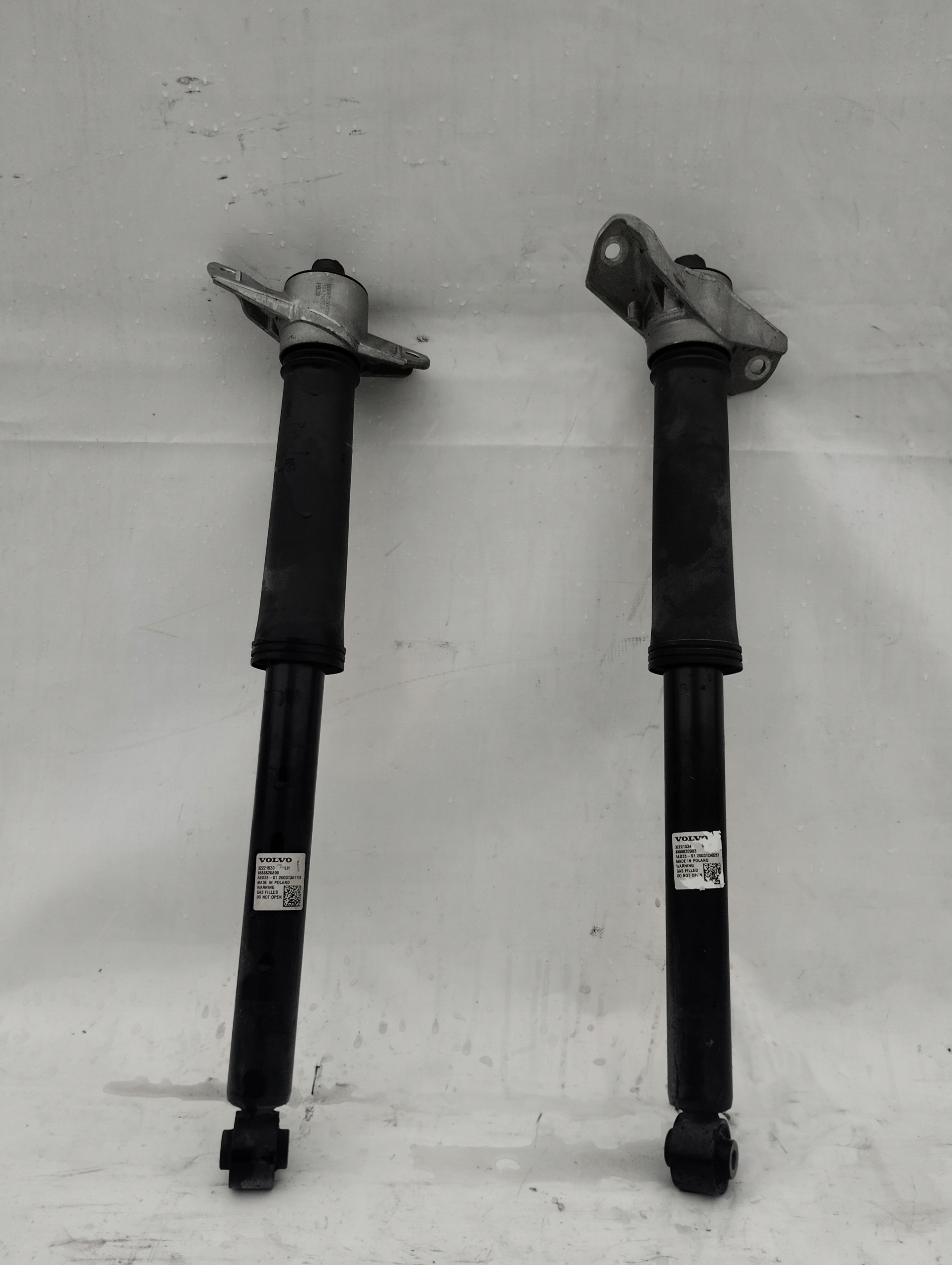 VOLVO XC40 shock absorber rear part left right