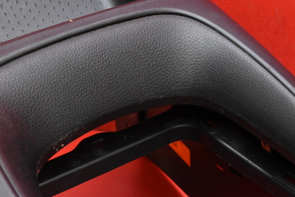 TUNEL central armrest EU TOYOTA COROLLA E21 LIFT 17-24
