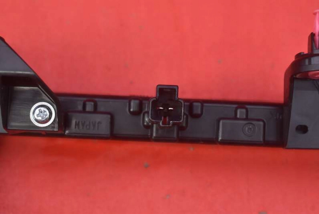 light STOPU STOP 12-584 TOYOTA AURIS 2 II 5D HB LIFT 15-18