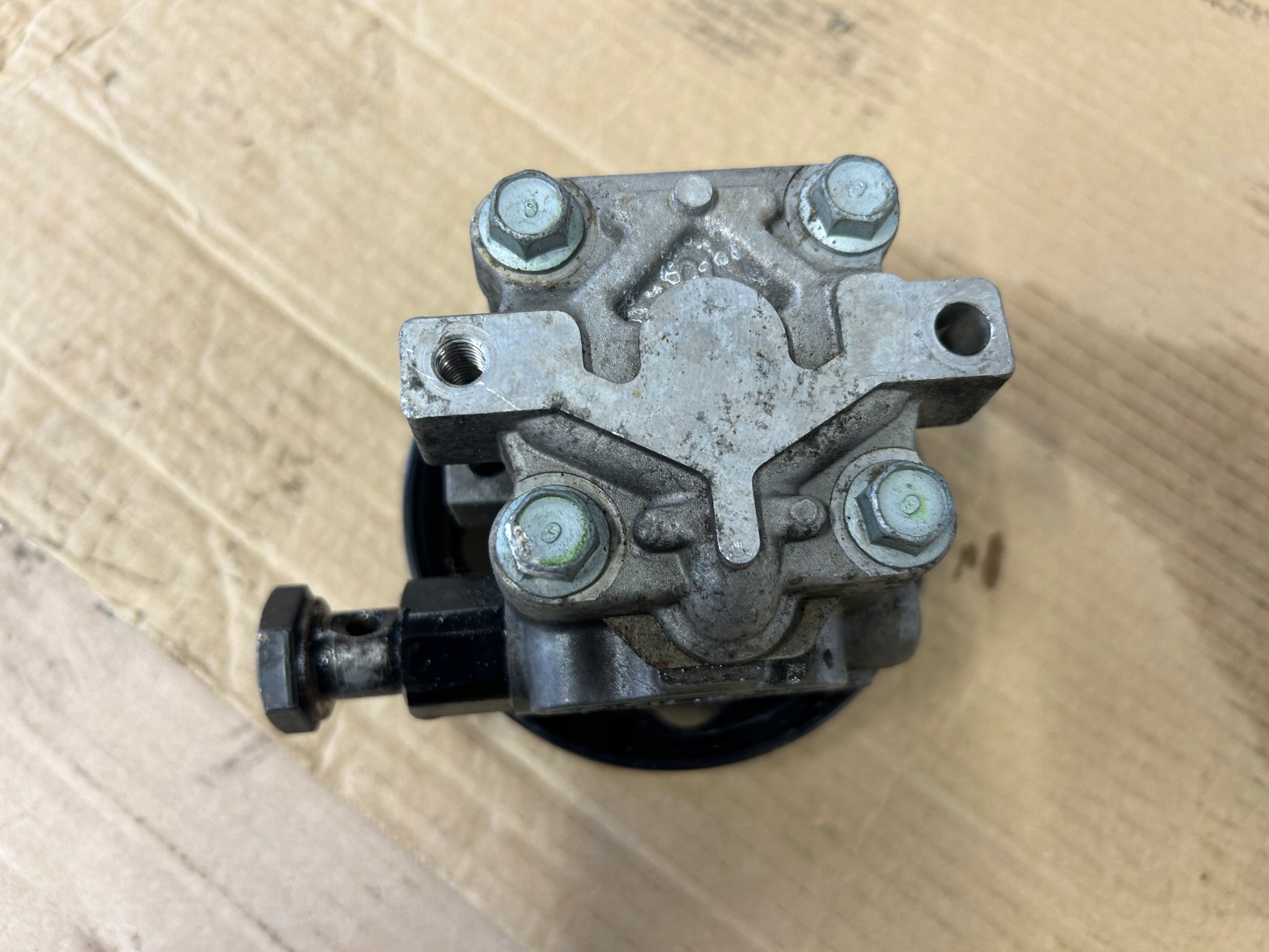 HYUNDAI SANTA FE 2,2 CRDI servo pump