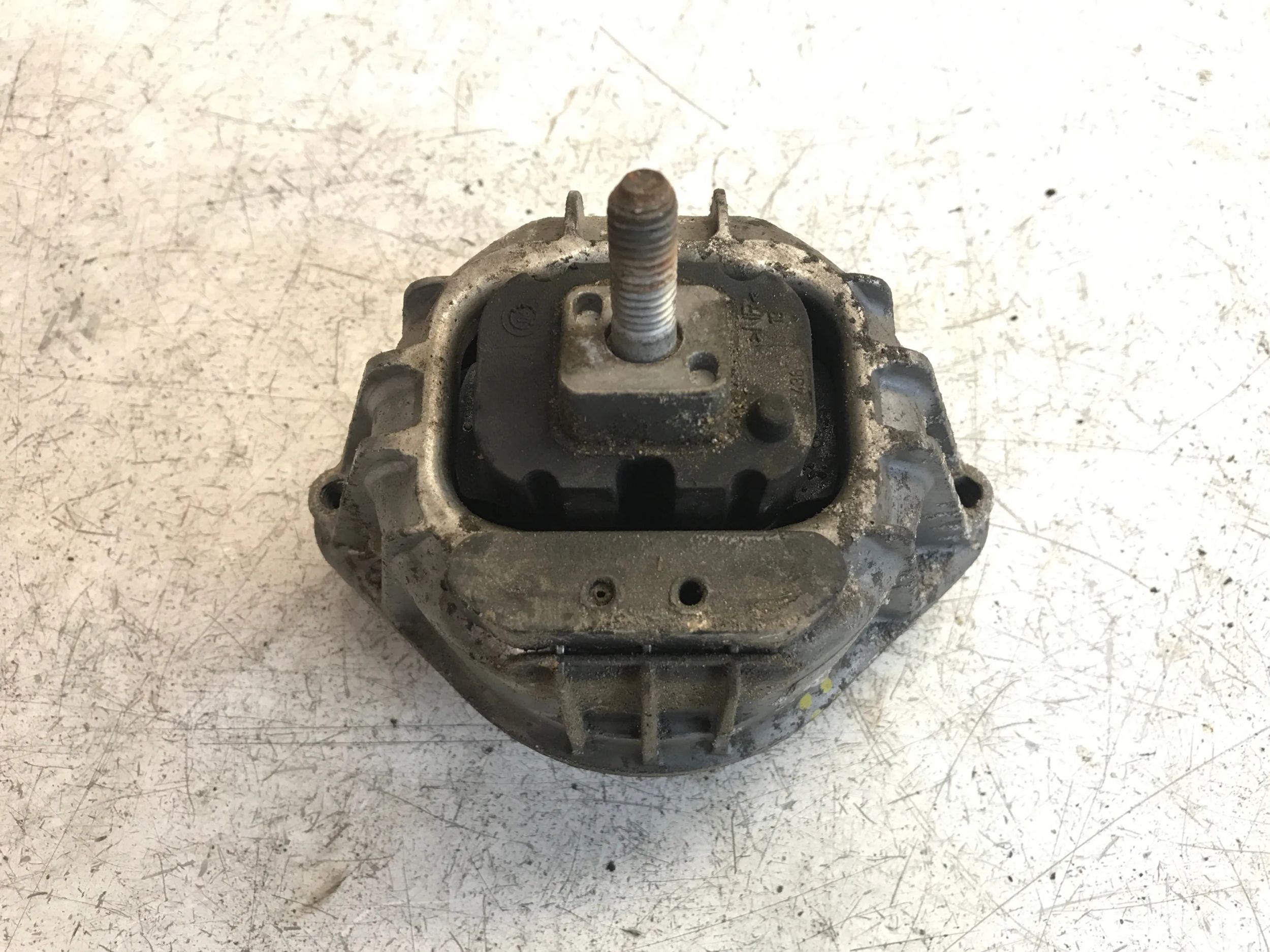 holder engine mount BMW 1 E87 13981112GE