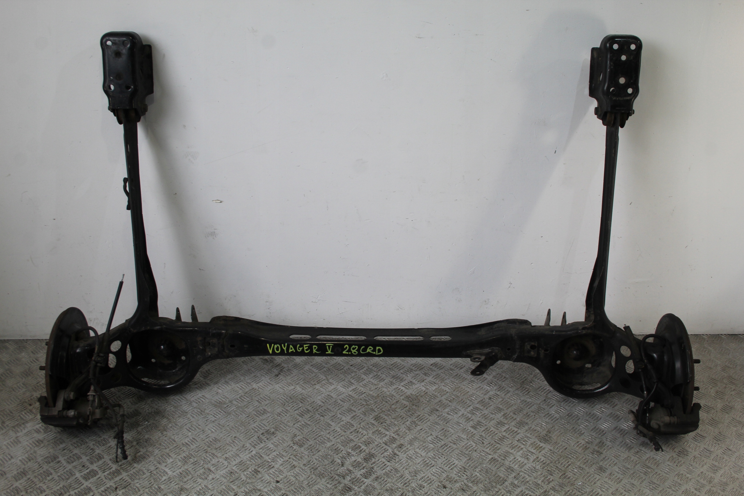 OŚ OŚKA ZAWIESZENIE TYŁ VOYAGER V 5