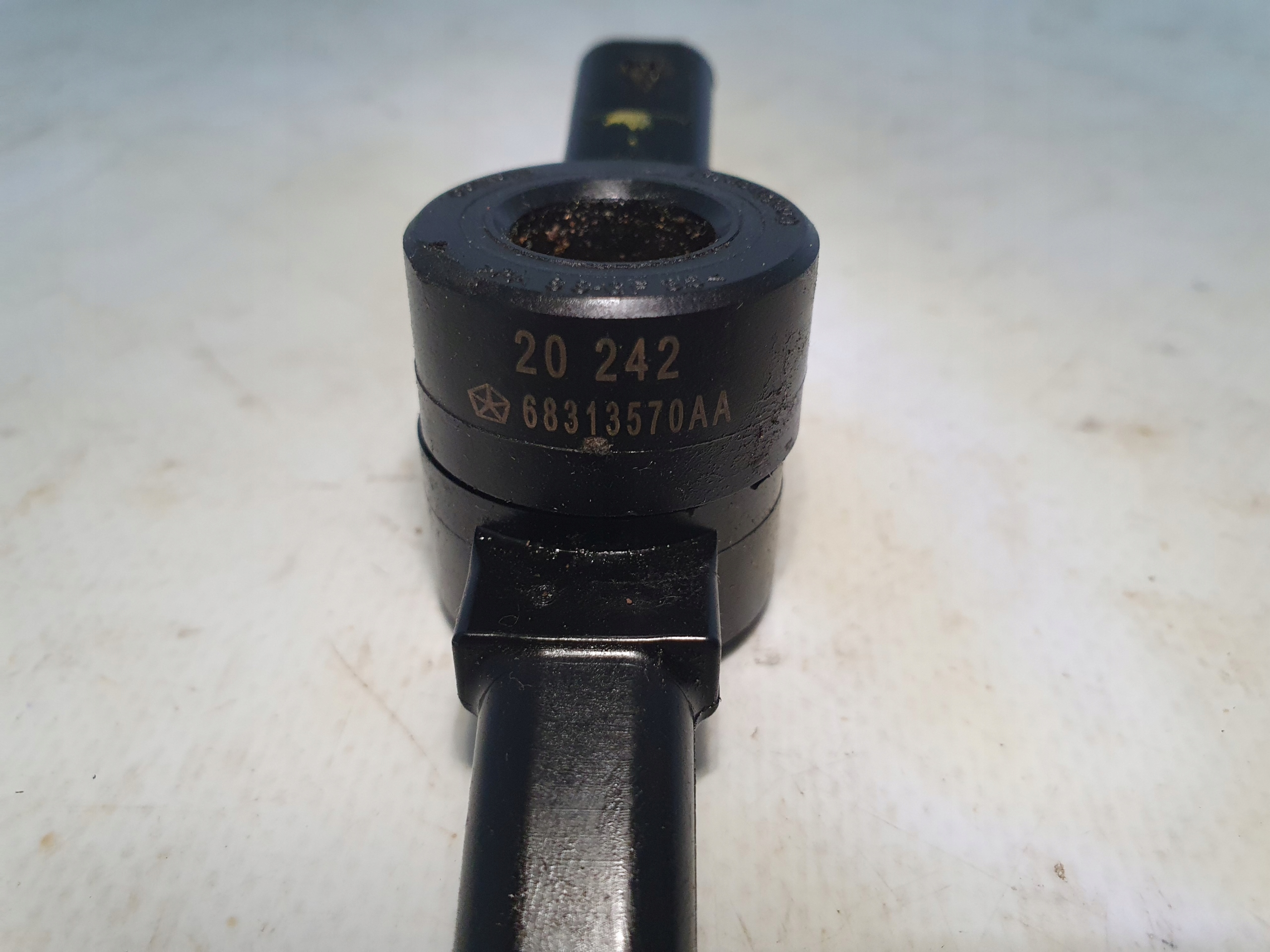 CHRYSLER PACIFICA 16- Sensor SPALANIA STUKOWEGO 68313570AA