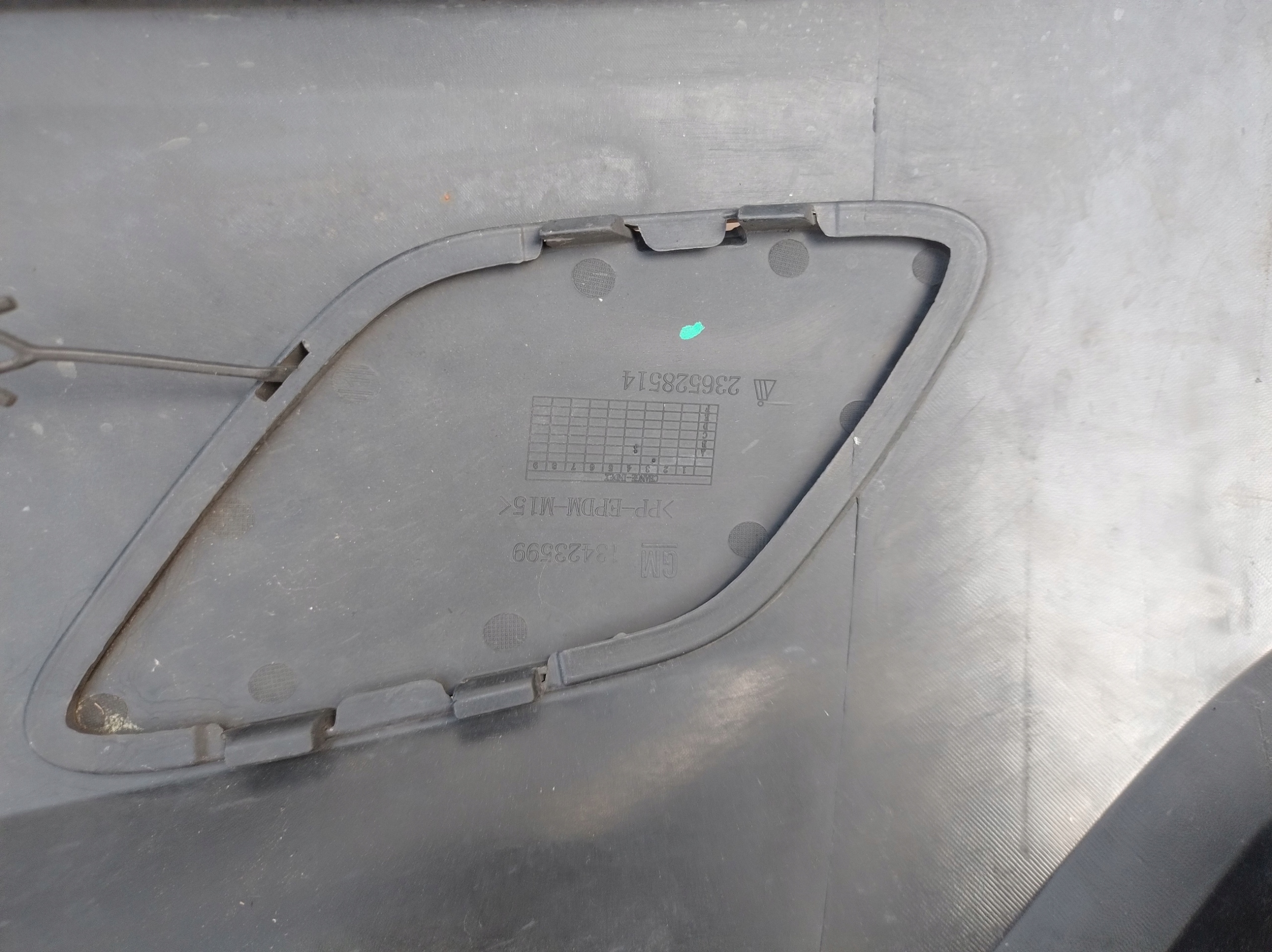 OPEL ASTRA 5 V K bumper front below sensors 39151025 RA87