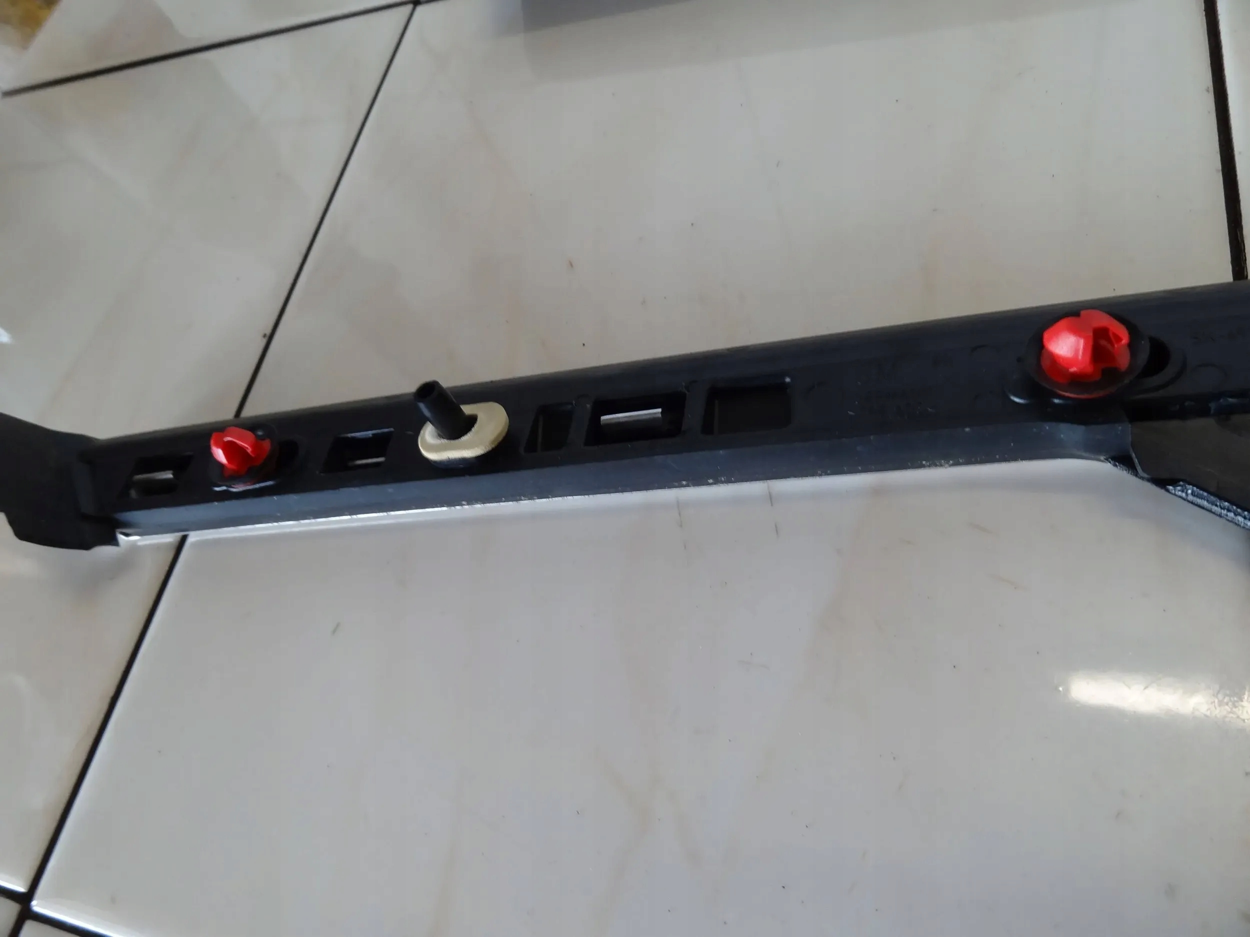 opel oe YP00051177 молдинг крыла