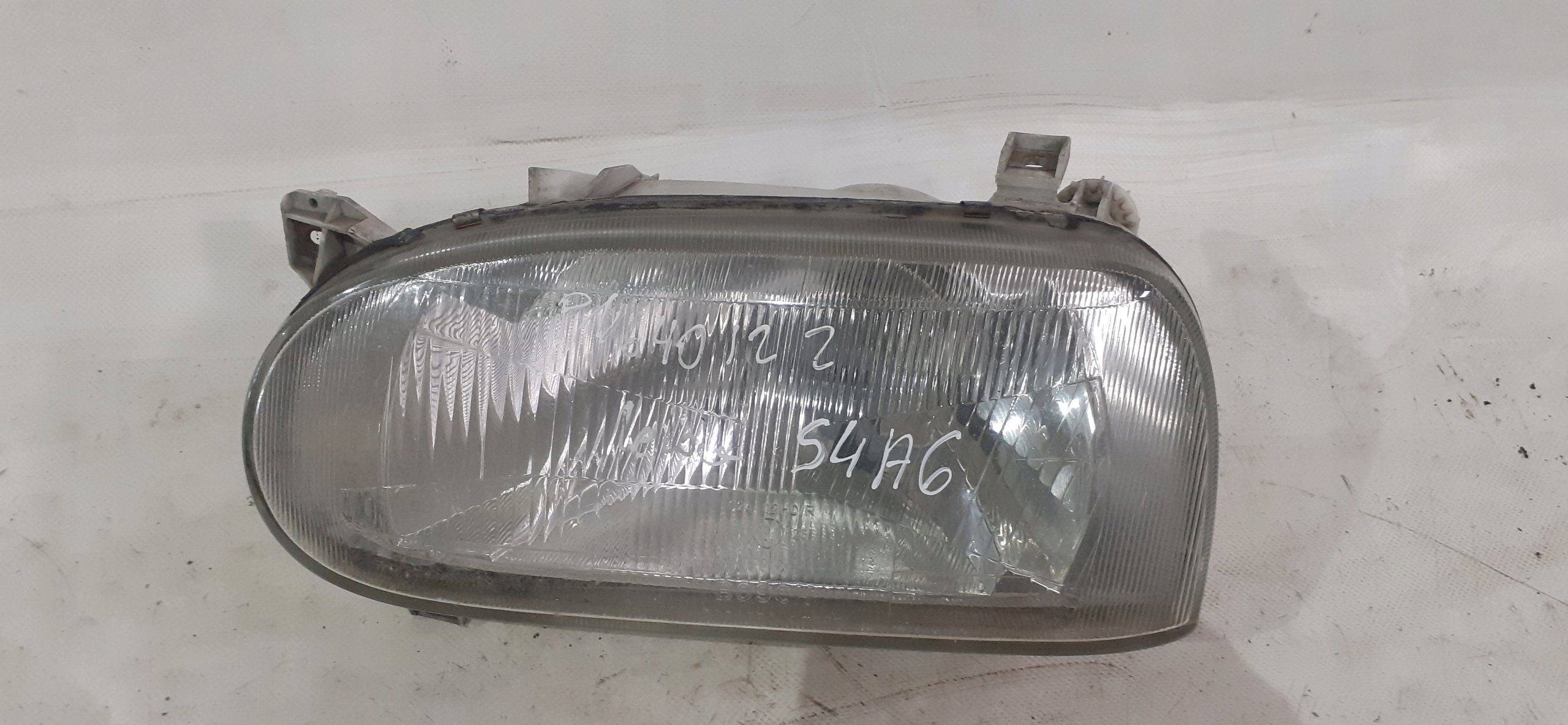 light front left VW GOLF III