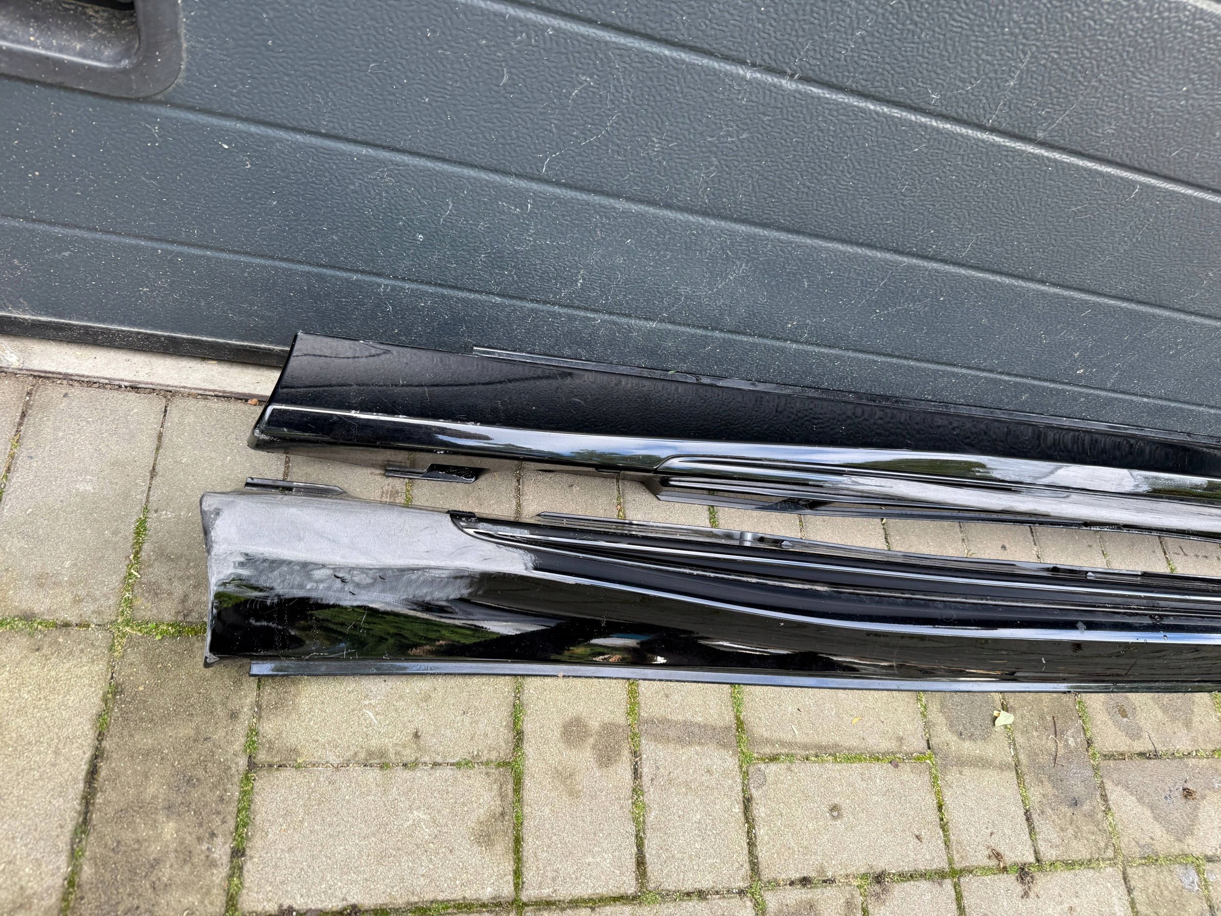 Vw ID.7 mouldings threshold right left caps