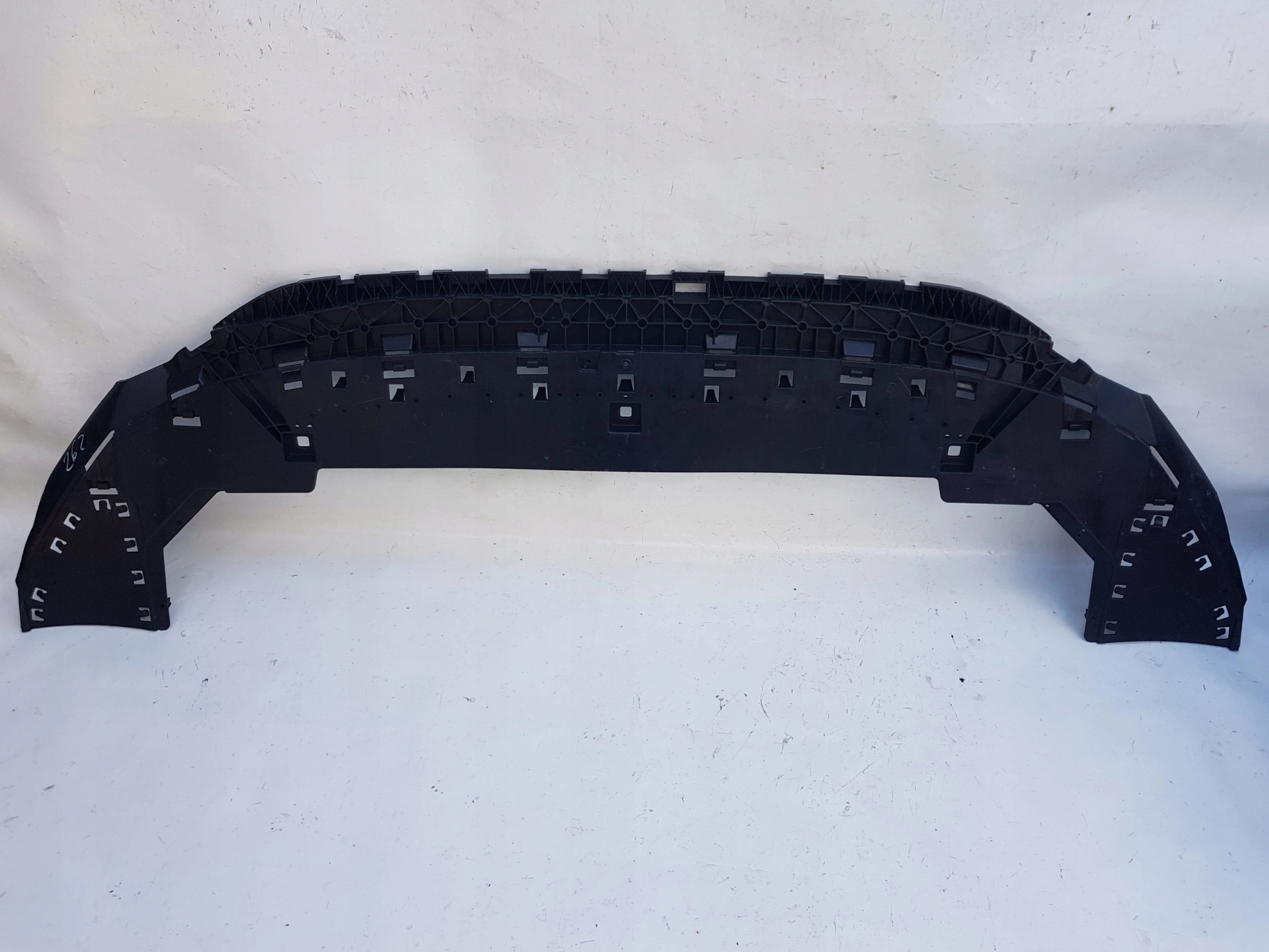 AUDI A3 8Y0 бампер 8Y0807233