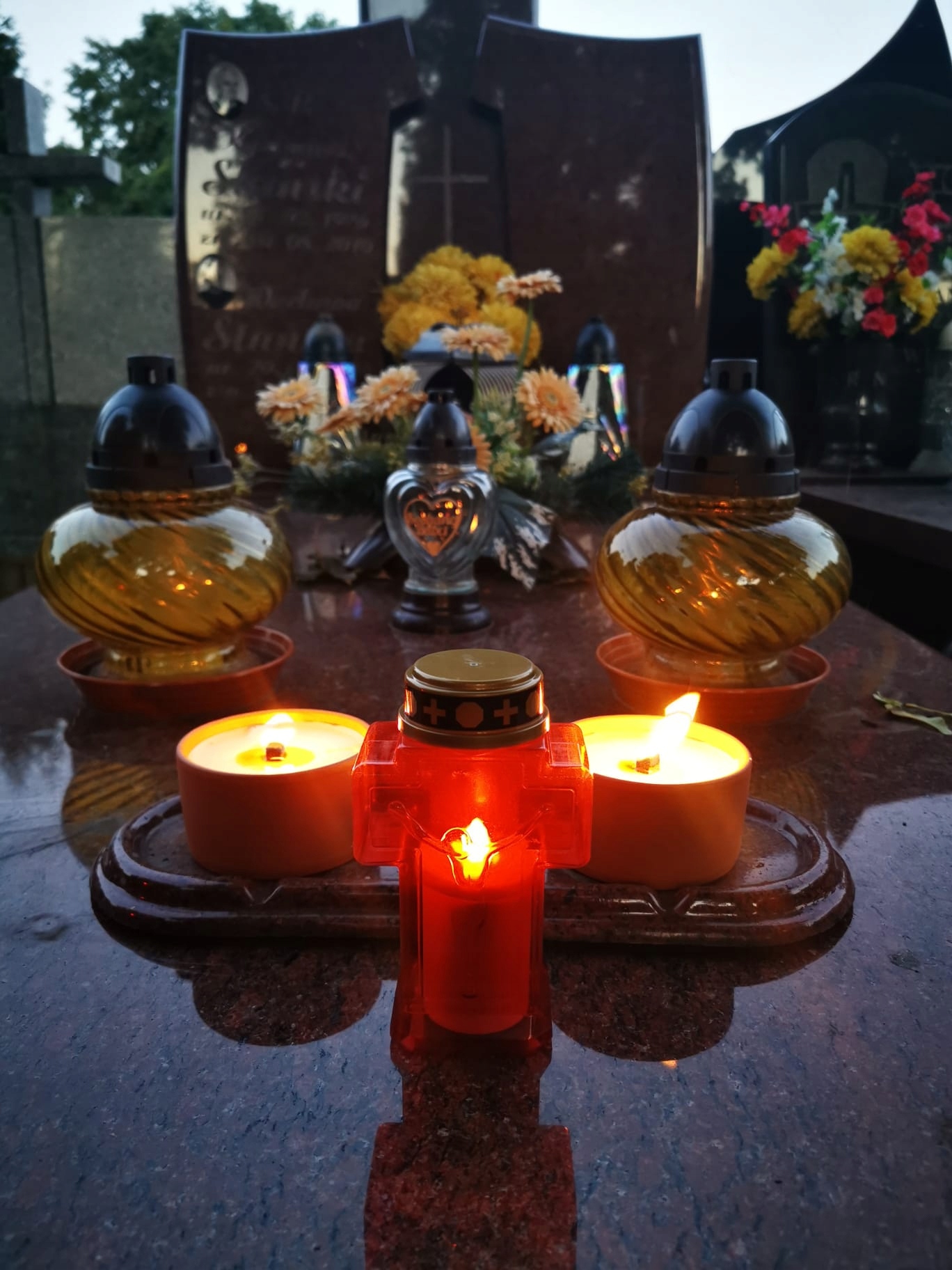 Świeczka LED do znicza 2 szt długie działanie i bezpieczne światło