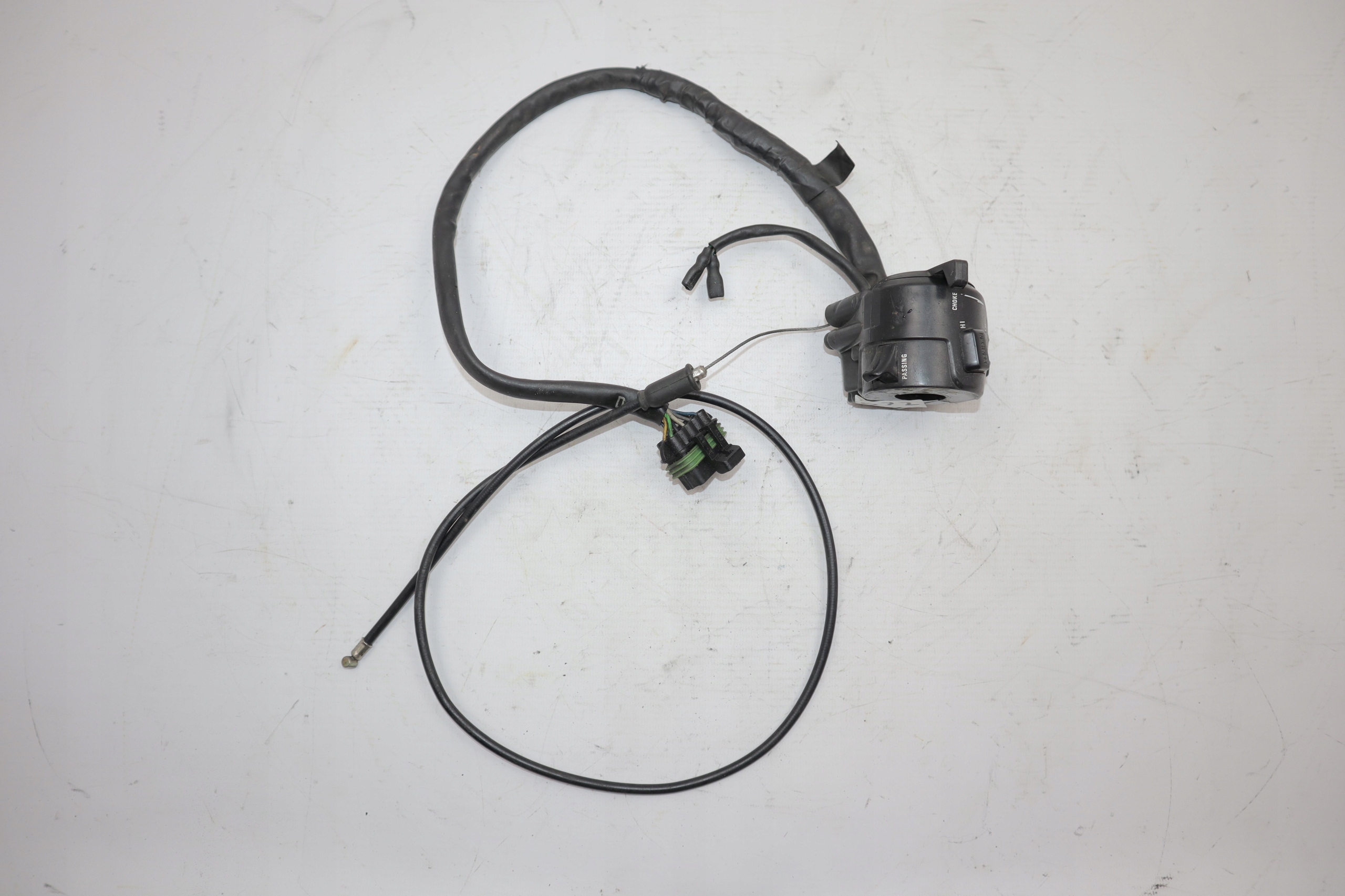 ST SS MONSTER 750 748 916 996 998 Przełącznik Lewy