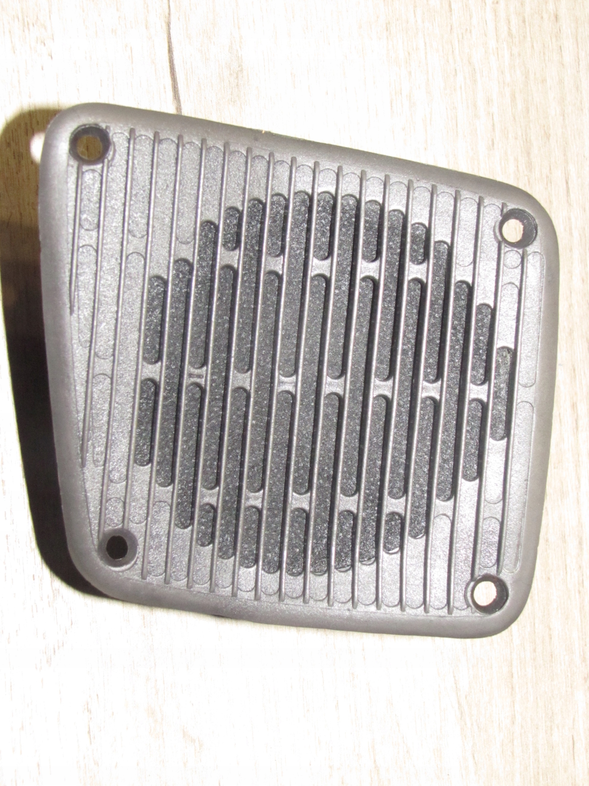 1001 - Динамик левый MERCEDES T1 утка