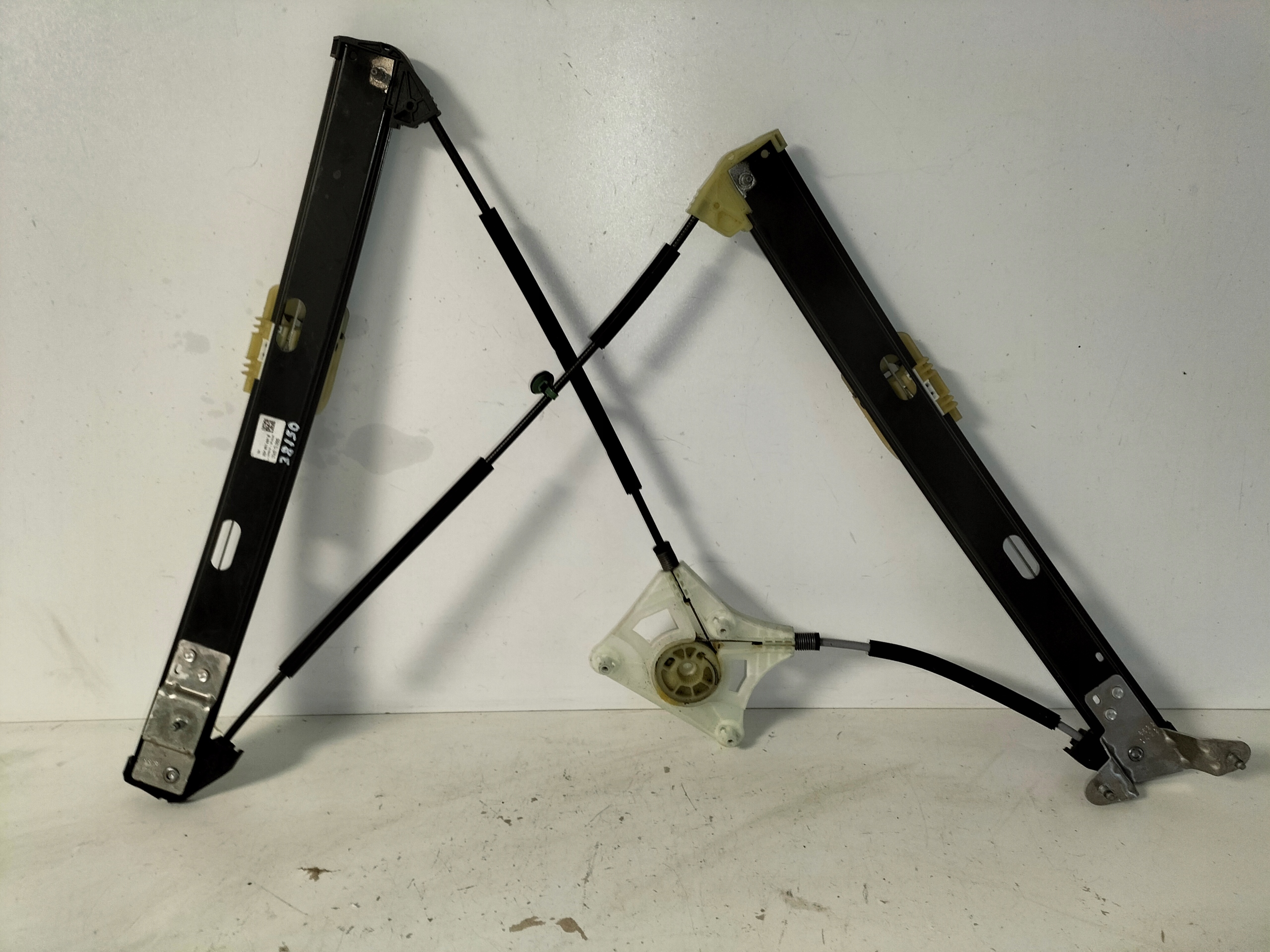 window regulator door przednich front left VW TAIGO 21