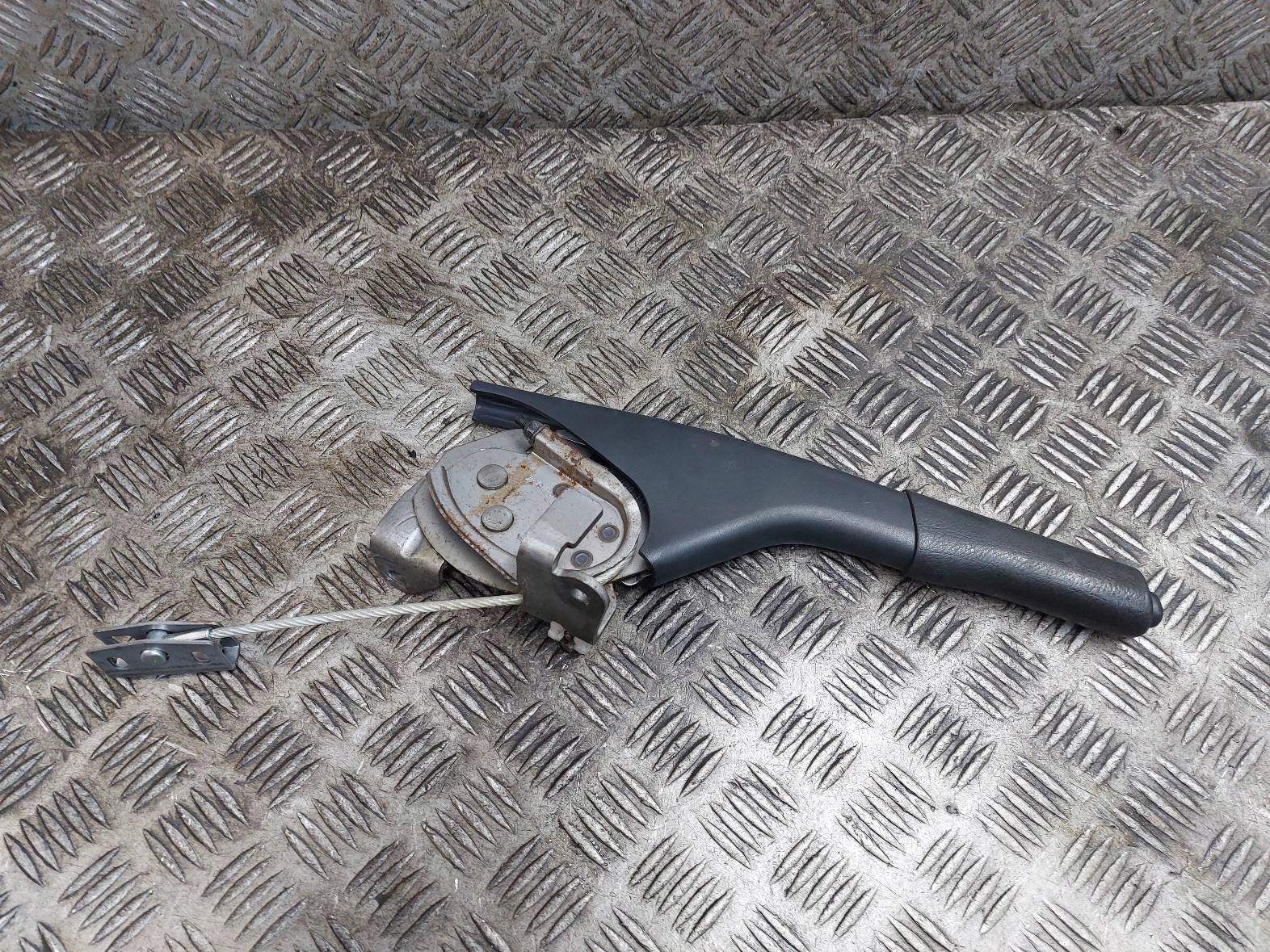 RĄCZKA DŹWIGNIA HAMULCA RĘCZNEGO RENAULT CLIO III 8200964757