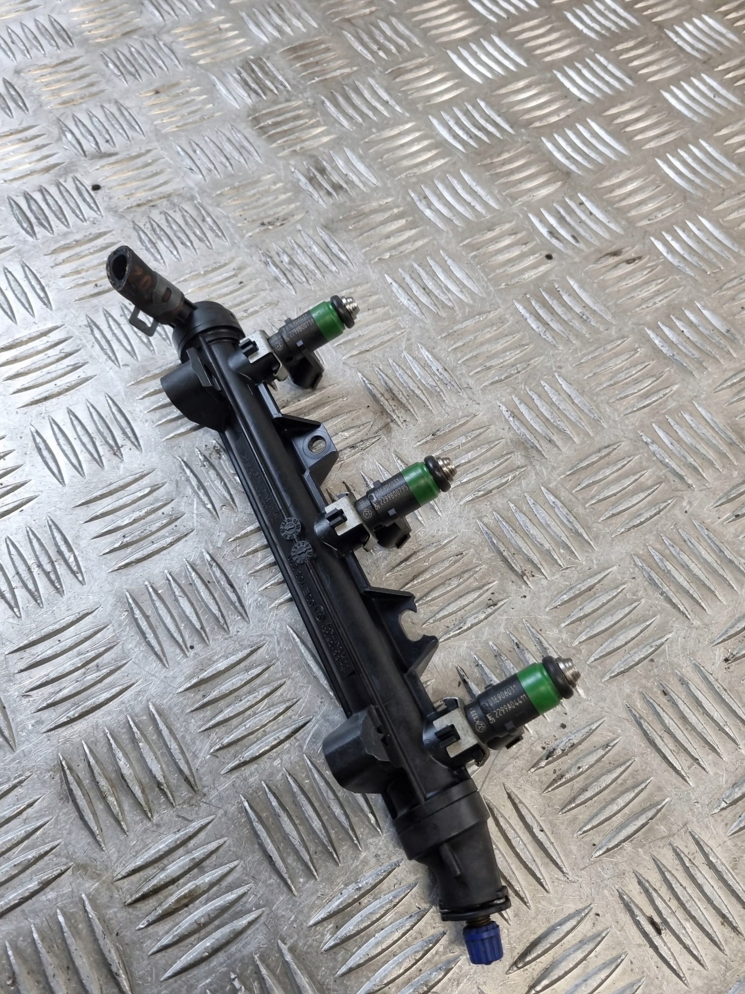 kraftstoffverteiler einspritzleiste VW POLO IV 1.2B