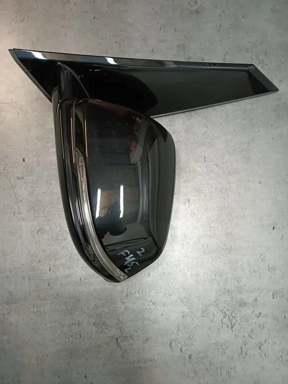 BMW 2 F45 LUSTERKO LEWE KOL.475 Typ samochodu Samochody osobowe