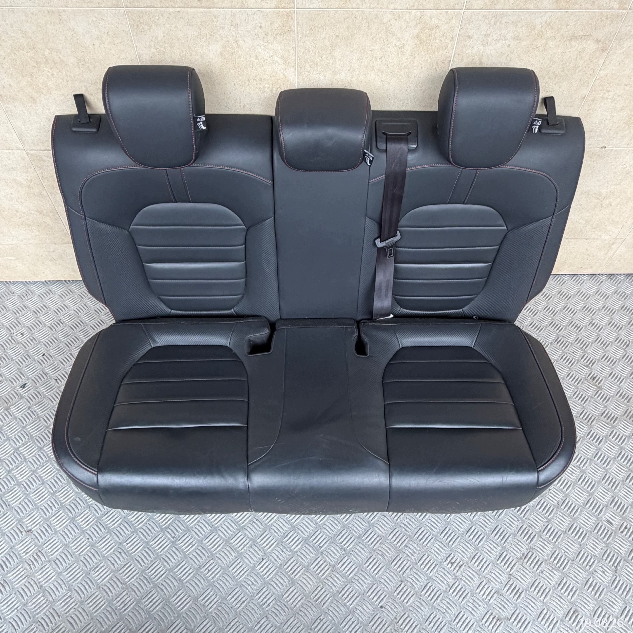 Sitze SKORZANE TUNEL Sitz KOMPLET MG ZS 2023 ROK