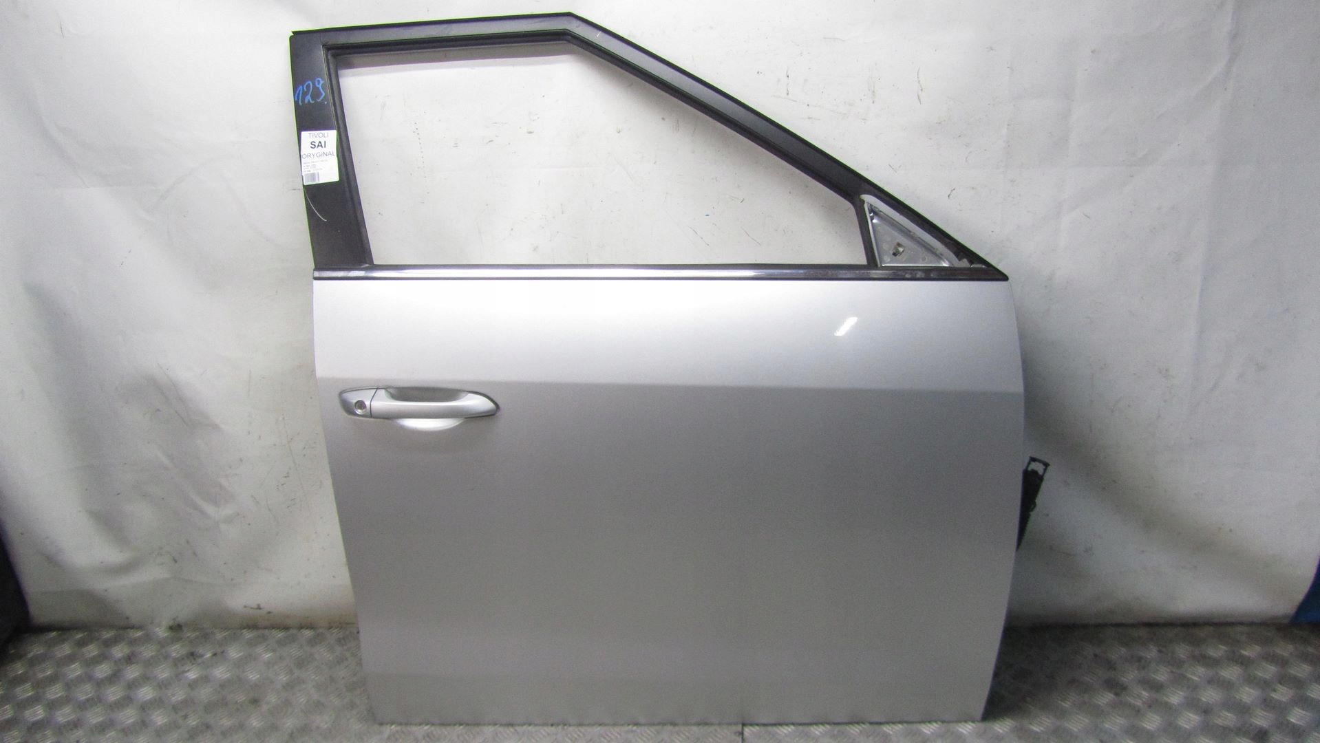 SSANGYONG TIVOLI DRZWI PRAWE PRZÓD SAI 15-