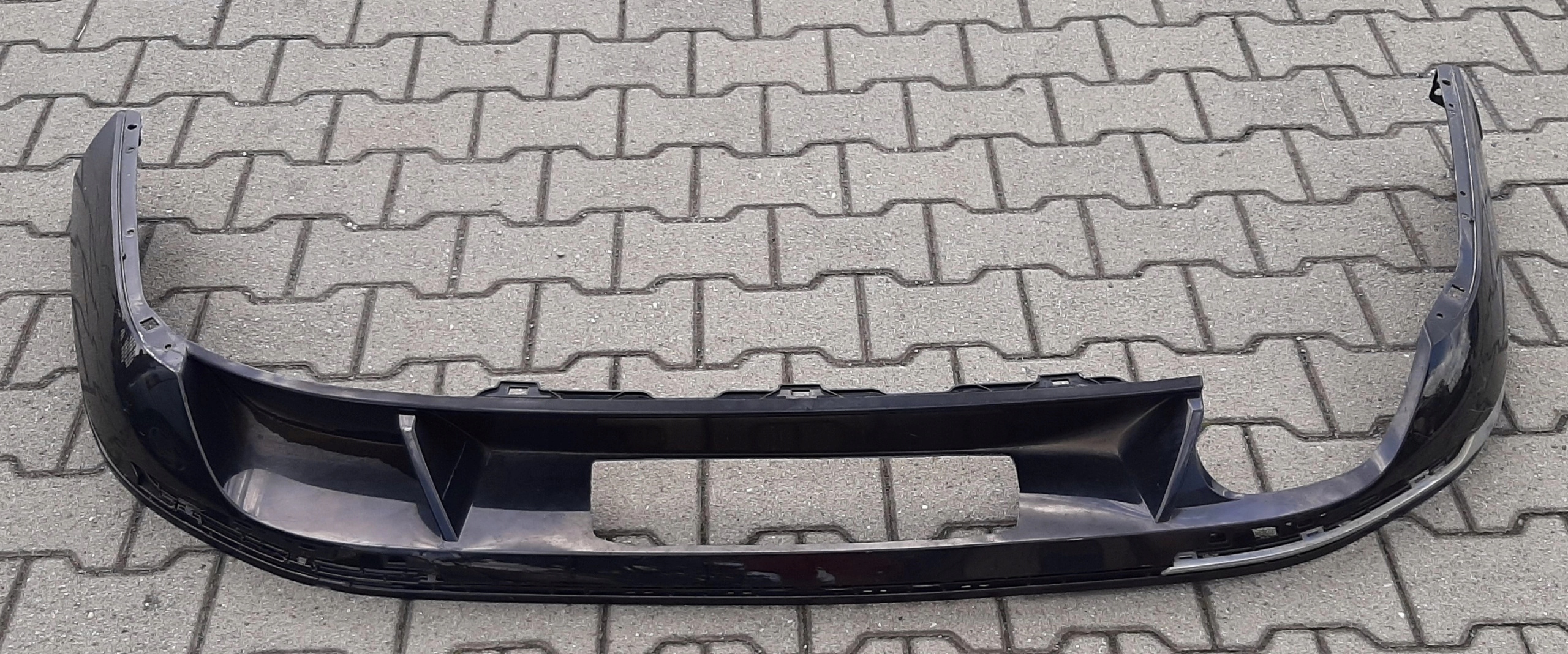 3G0807521B - Спойлер задній спойлер VW Passat B8 седан