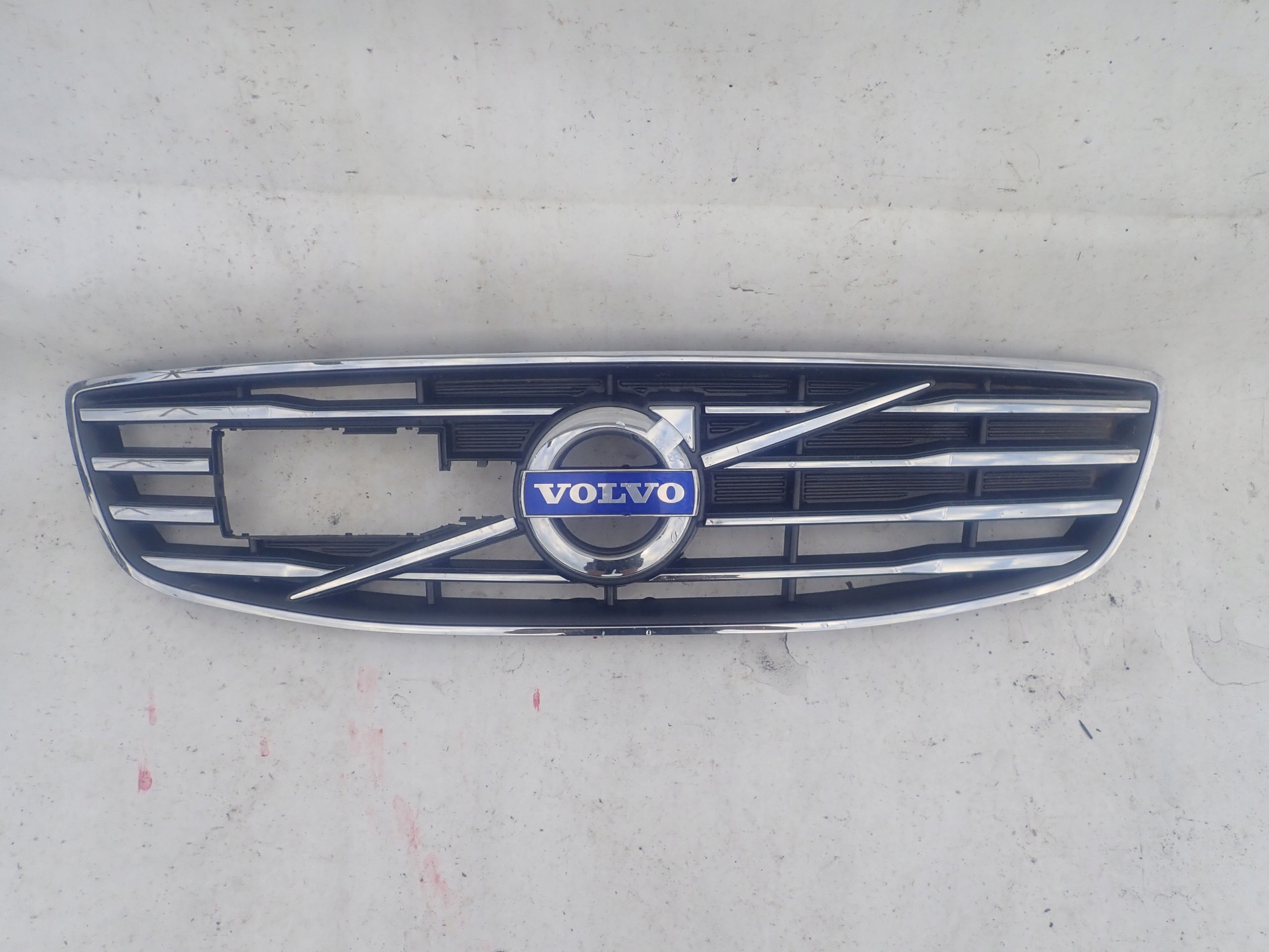 VOLVO V70 S80 LIFT 13- grill grille radiator