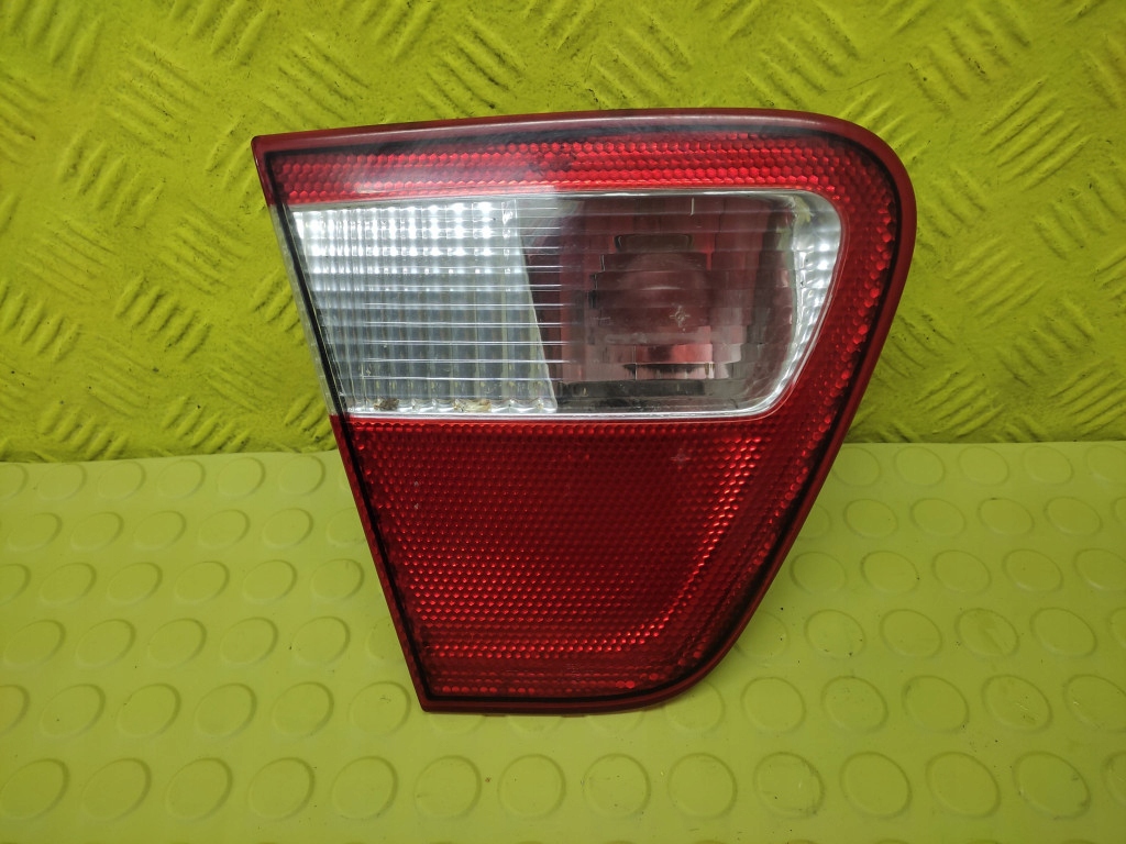 SEAT CORDOBA light left rear part to the bonnet boot
