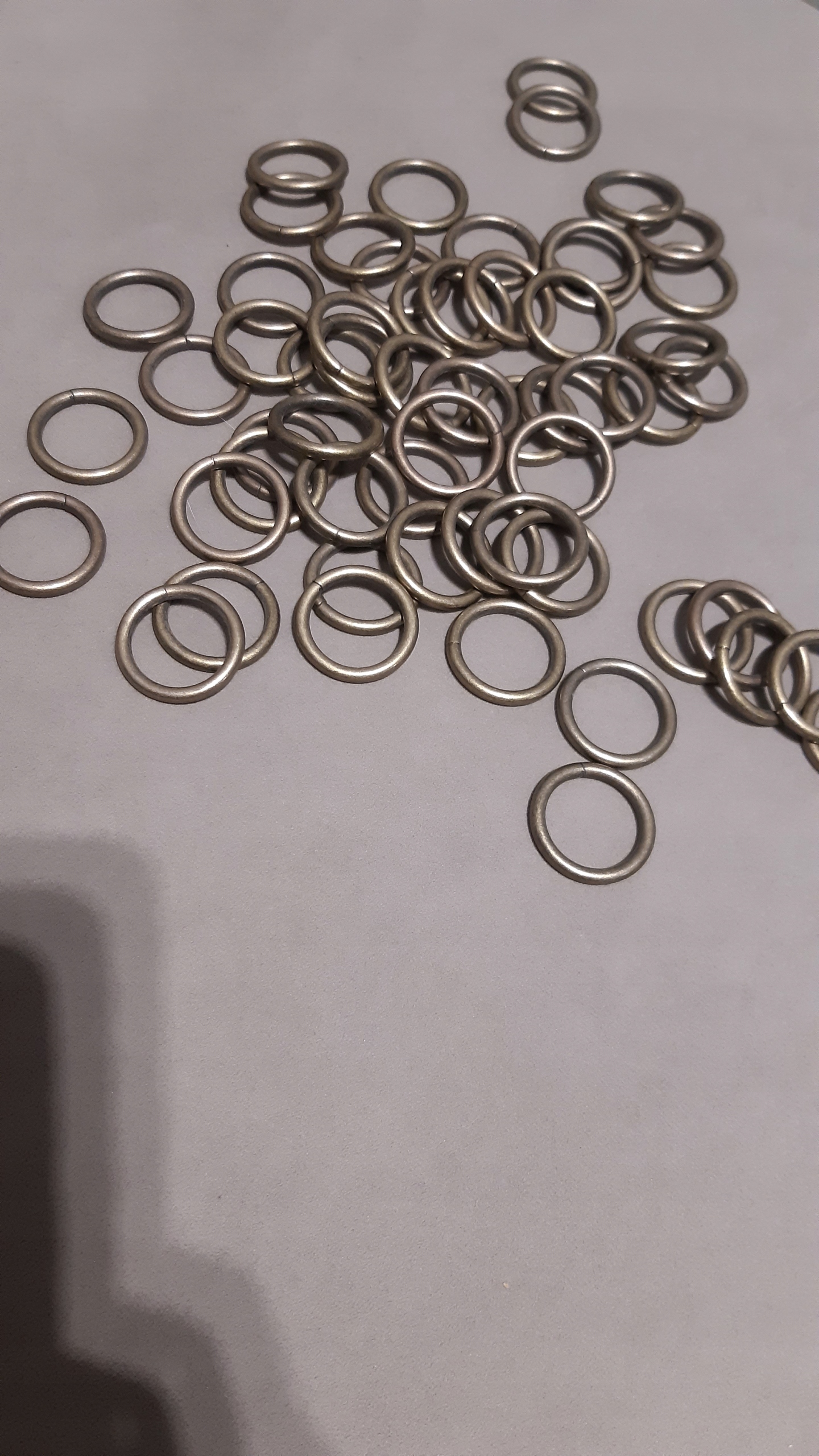 KÓŁKA METALOWE 16-19MM BOJANEK 10 szt z agrafką Marka Bojanek