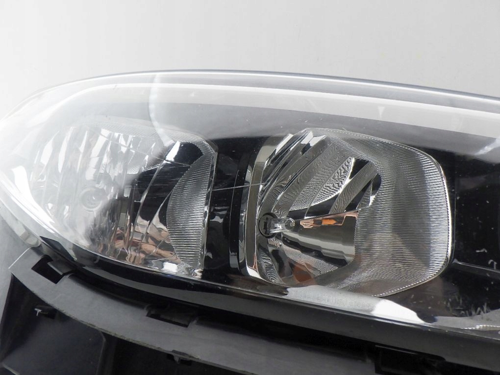 FIAT TIPO II 2 2015- light right