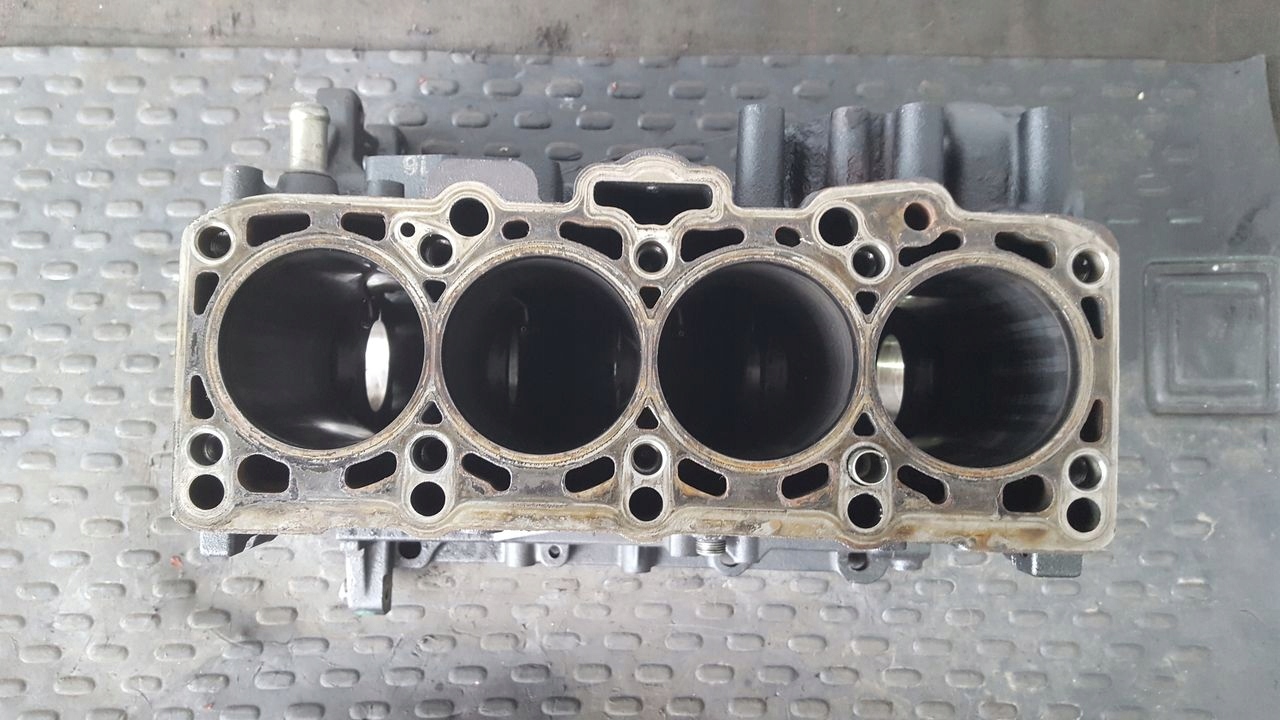 Blok Motore AZV VW Touran 2,0 TDI