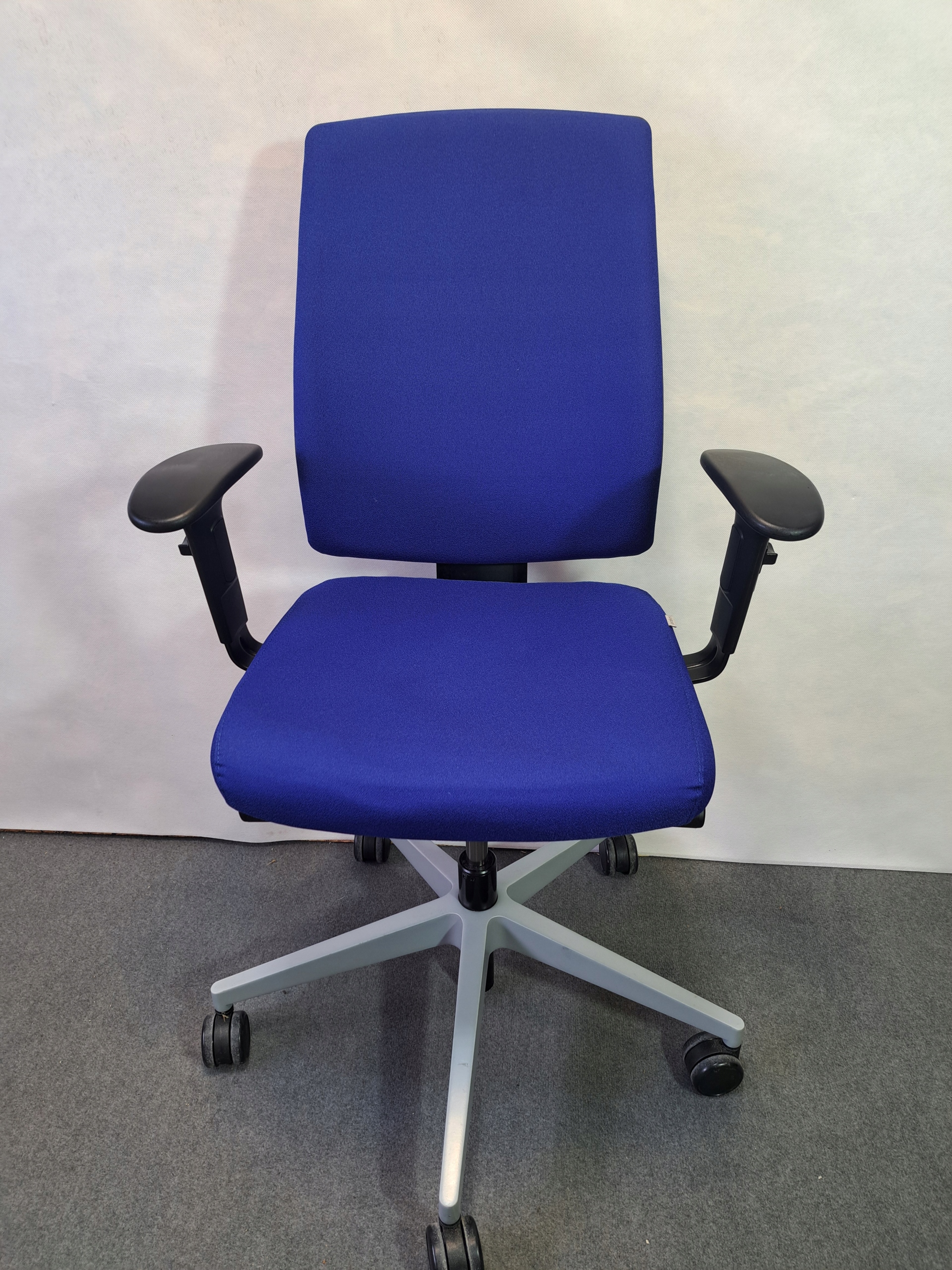 Fotel obrotowy Profim Raya 21SL