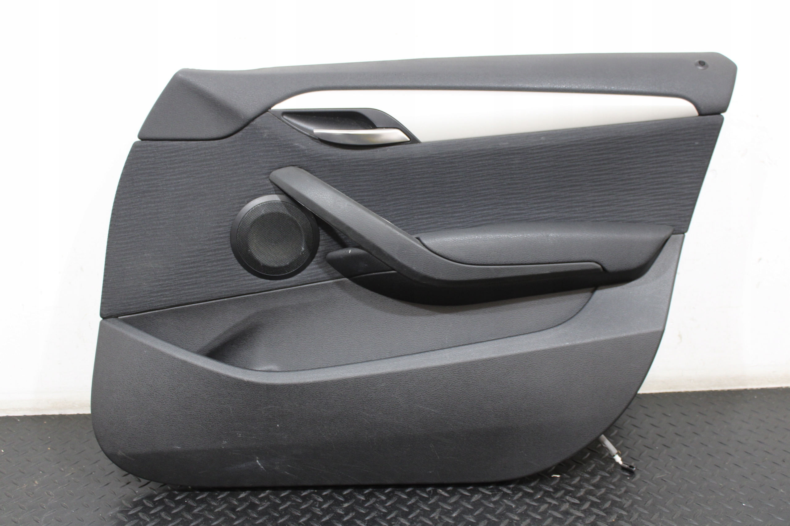 upholstery side door right front BMW X1 E84 LIFT LCI