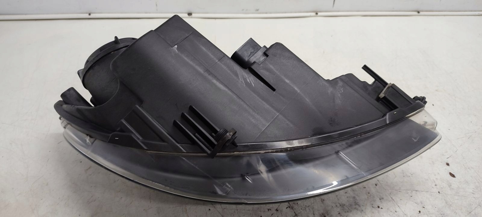 light front front left VW Golf plus