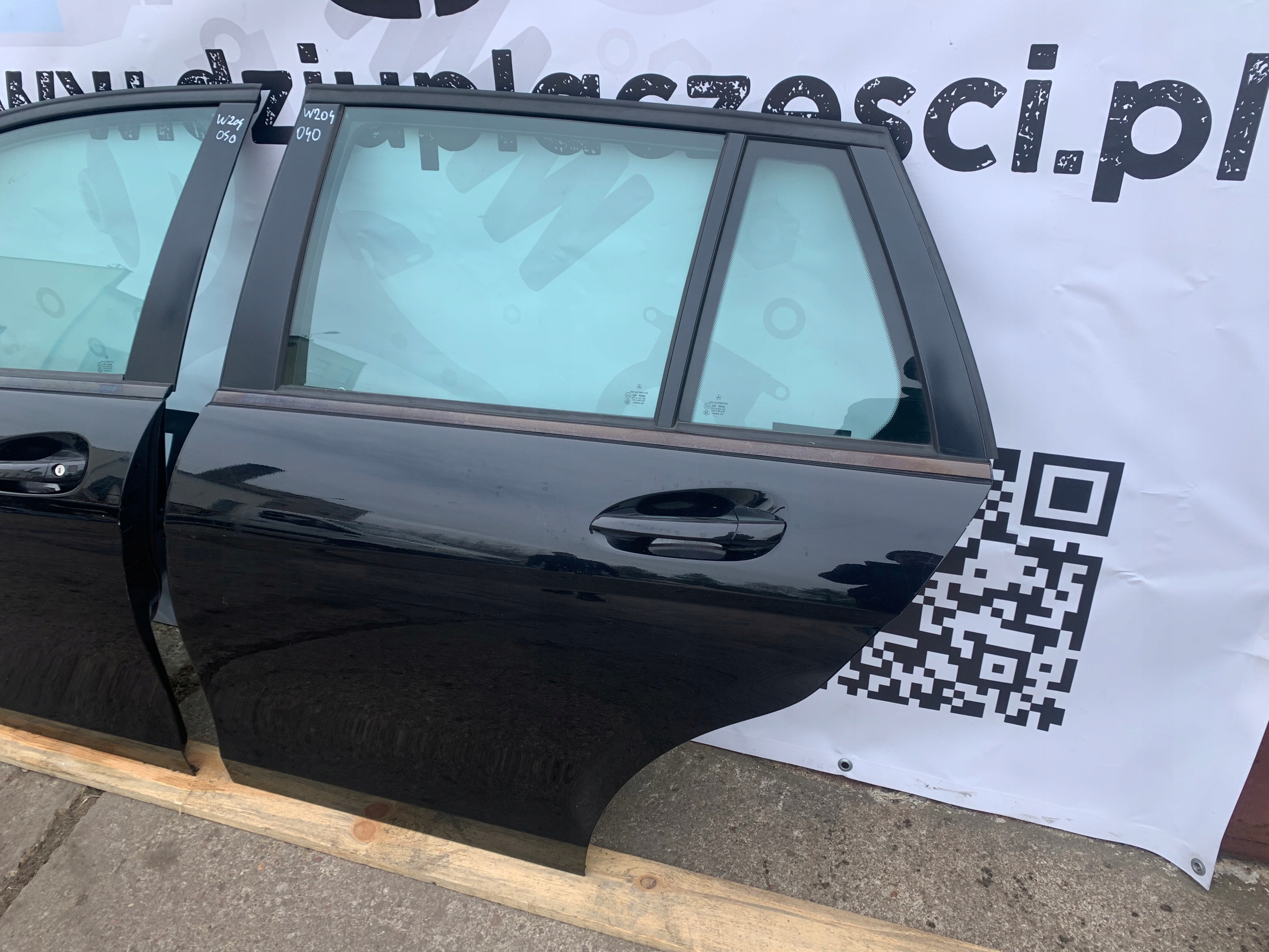 door front front left left MERCEDES W204 LIFT 040 C040