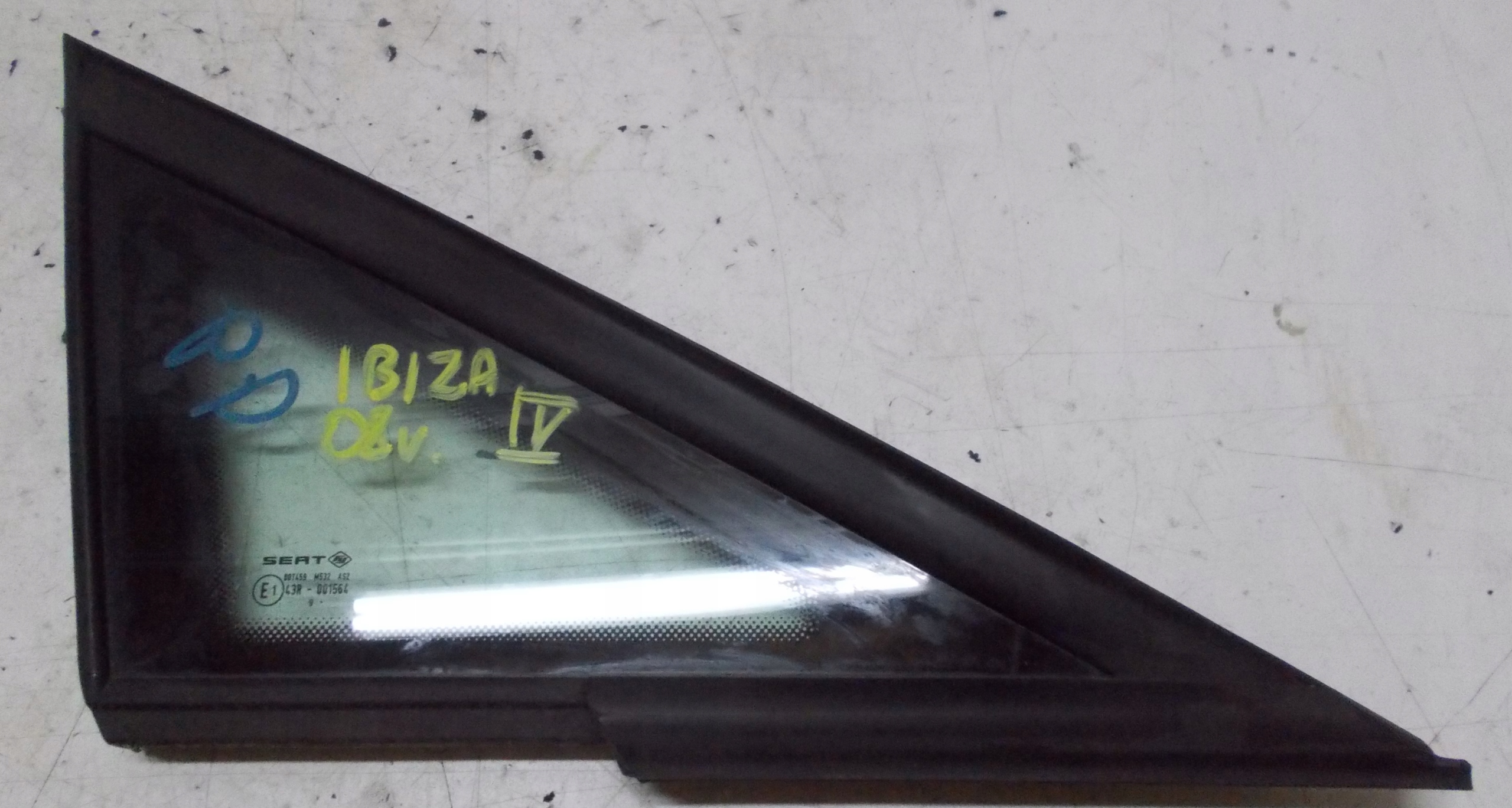 SEAT IBIZA IV 08R 1.6 TDI window bodywork right front