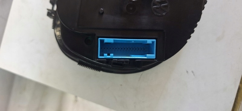 dials clock VW Golf 1.6 1J0919860DX
