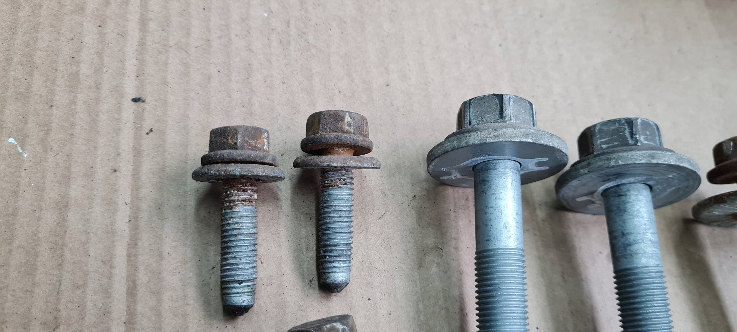 A4 B9 8W S4 screws springing rear part SANEK siders KOLYSKI S5 8W A5